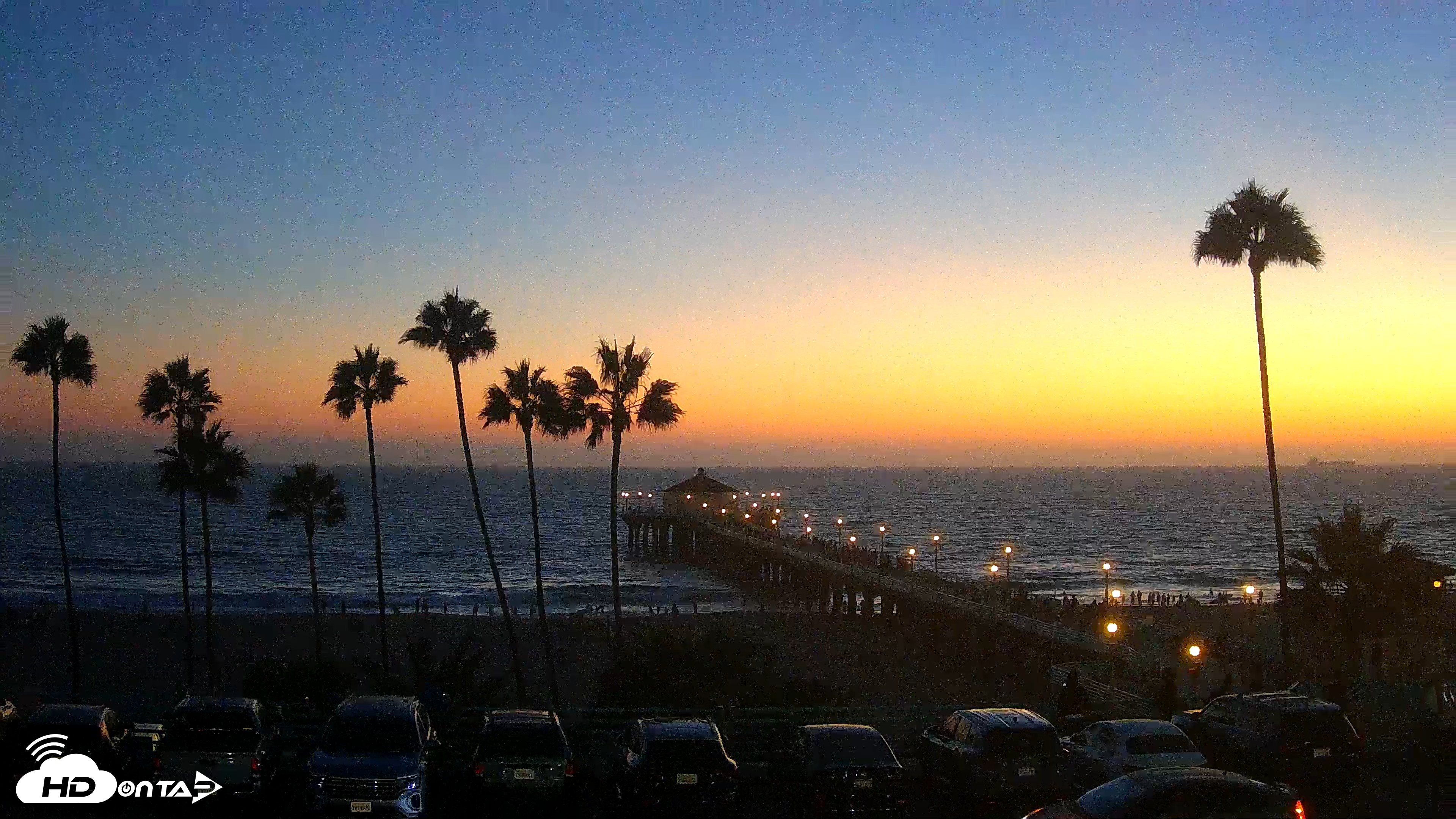 Snapshot of Manhattan Beach Pier Ultra HD Live Webcam taken Aug 23, 2026, 7:54pm PDT