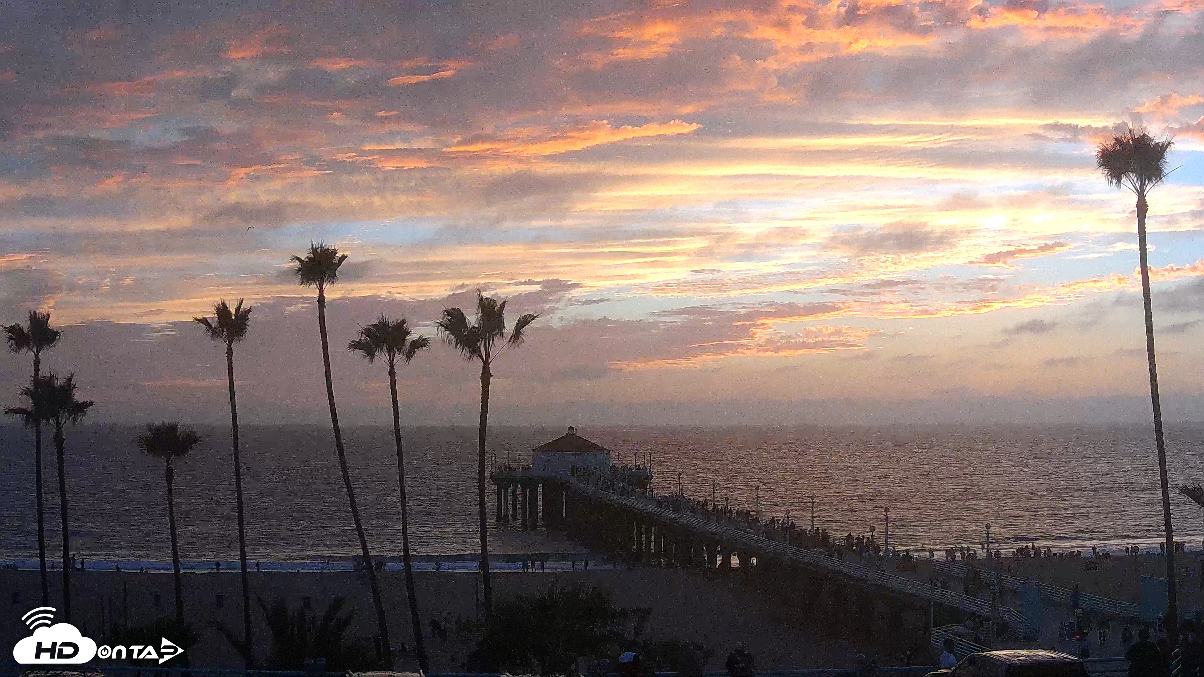 Snapshot of Manhattan Beach Pier Ultra HD Live Webcam taken Sep 27, 2026, 6:44pm PDT