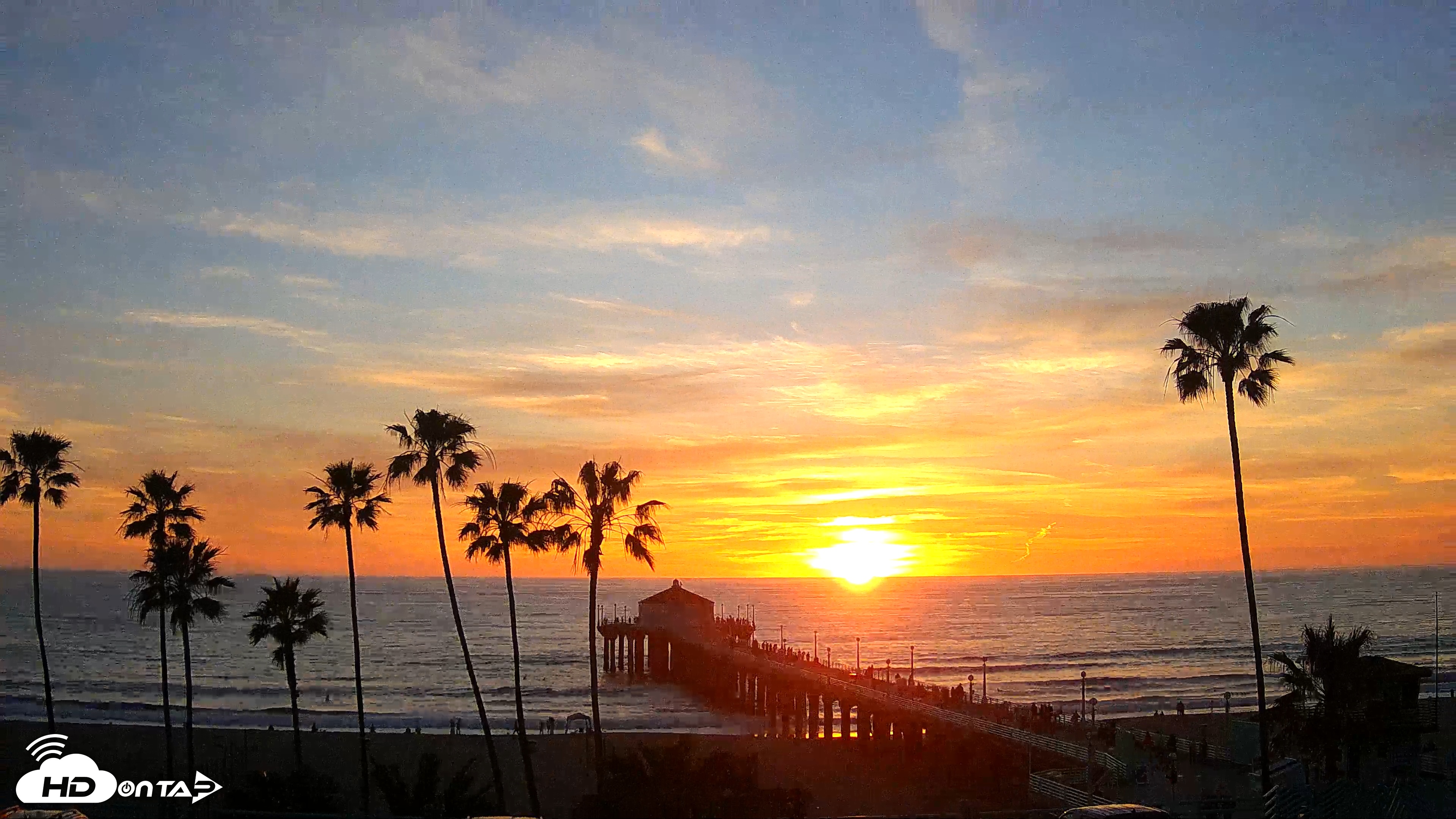 Snapshot of Manhattan Beach Pier Ultra HD Live Webcam taken Feb 25, 2026, 5:46pm PST