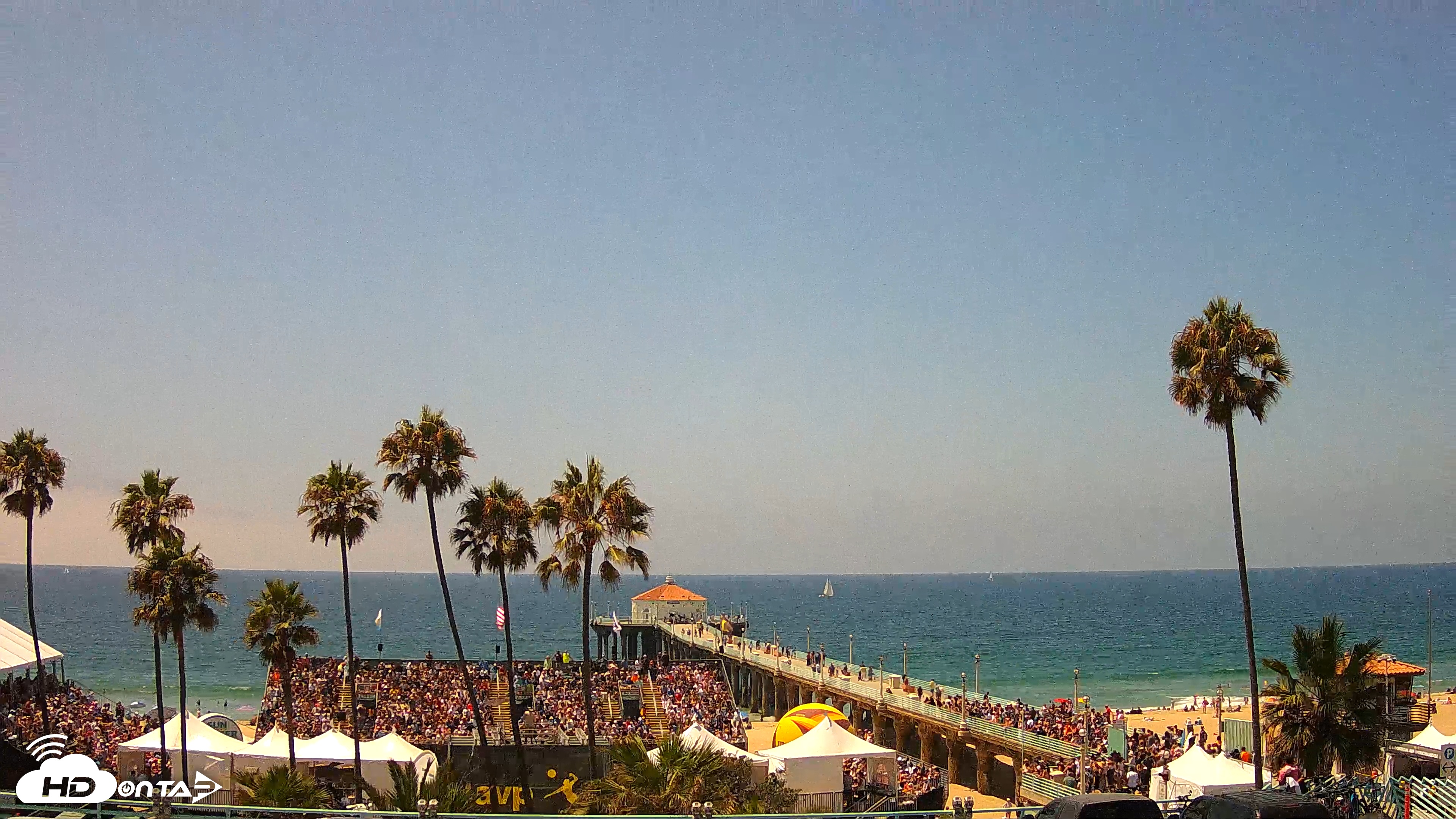 Snapshot of Manhattan Beach Pier Ultra HD Live Webcam taken Aug 17, 2025, 1:07pm PDT