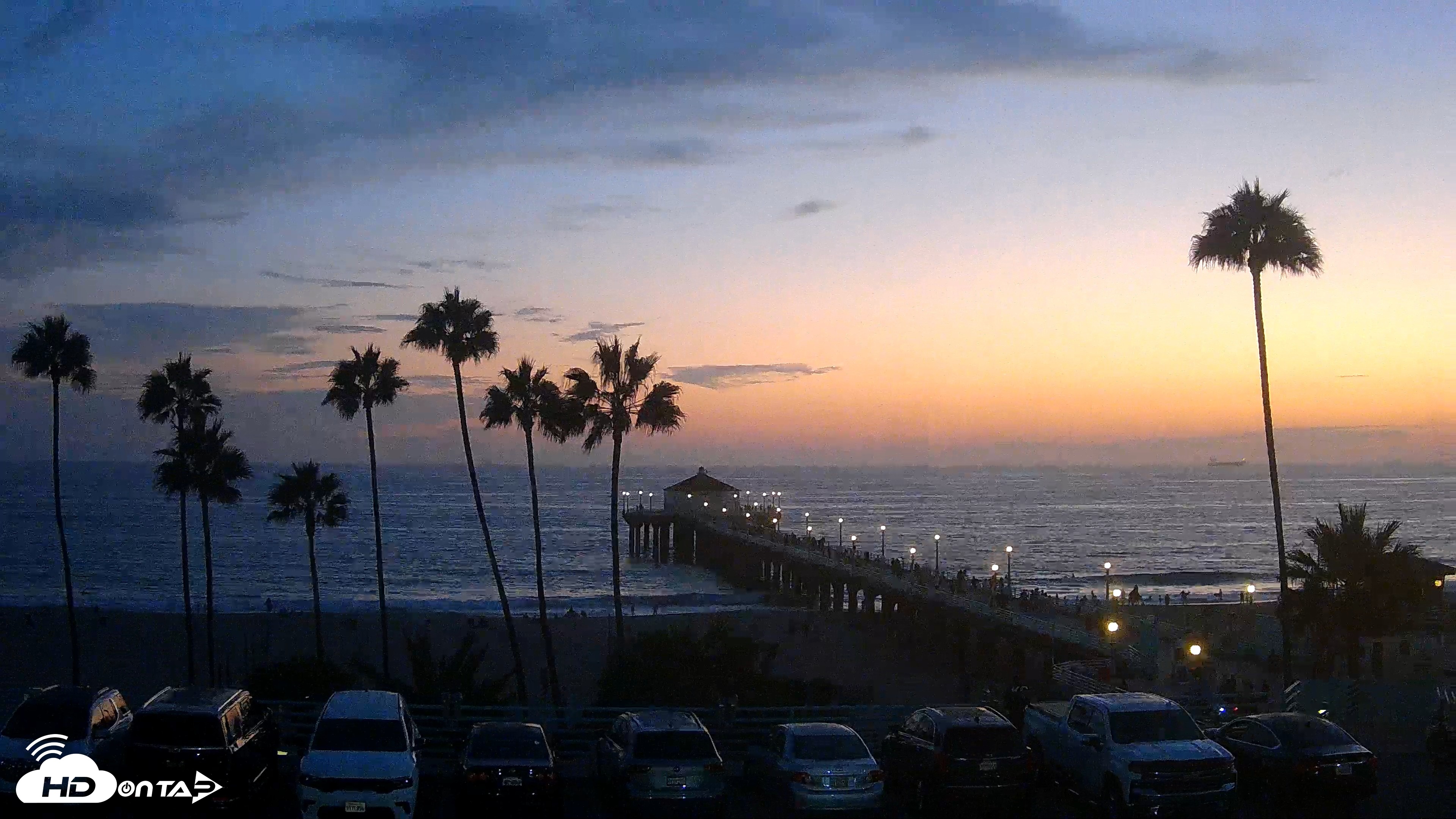 Snapshot of Manhattan Beach Pier Ultra HD Live Webcam taken Aug 26, 2026, 7:49pm PDT