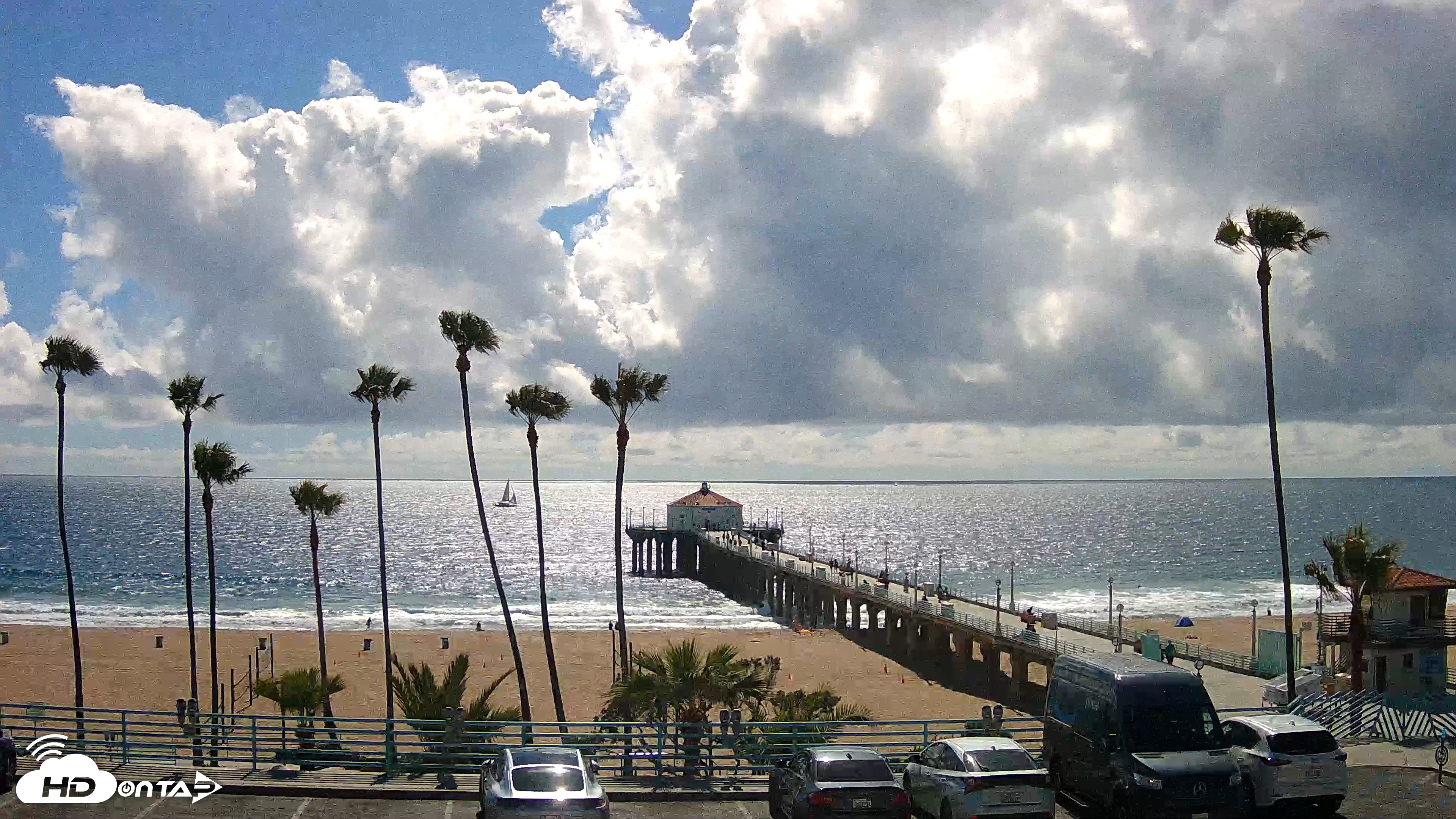 Snapshot of Manhattan Beach Pier Ultra HD Live Webcam taken Apr 21, 2026, 3:55pm PDT