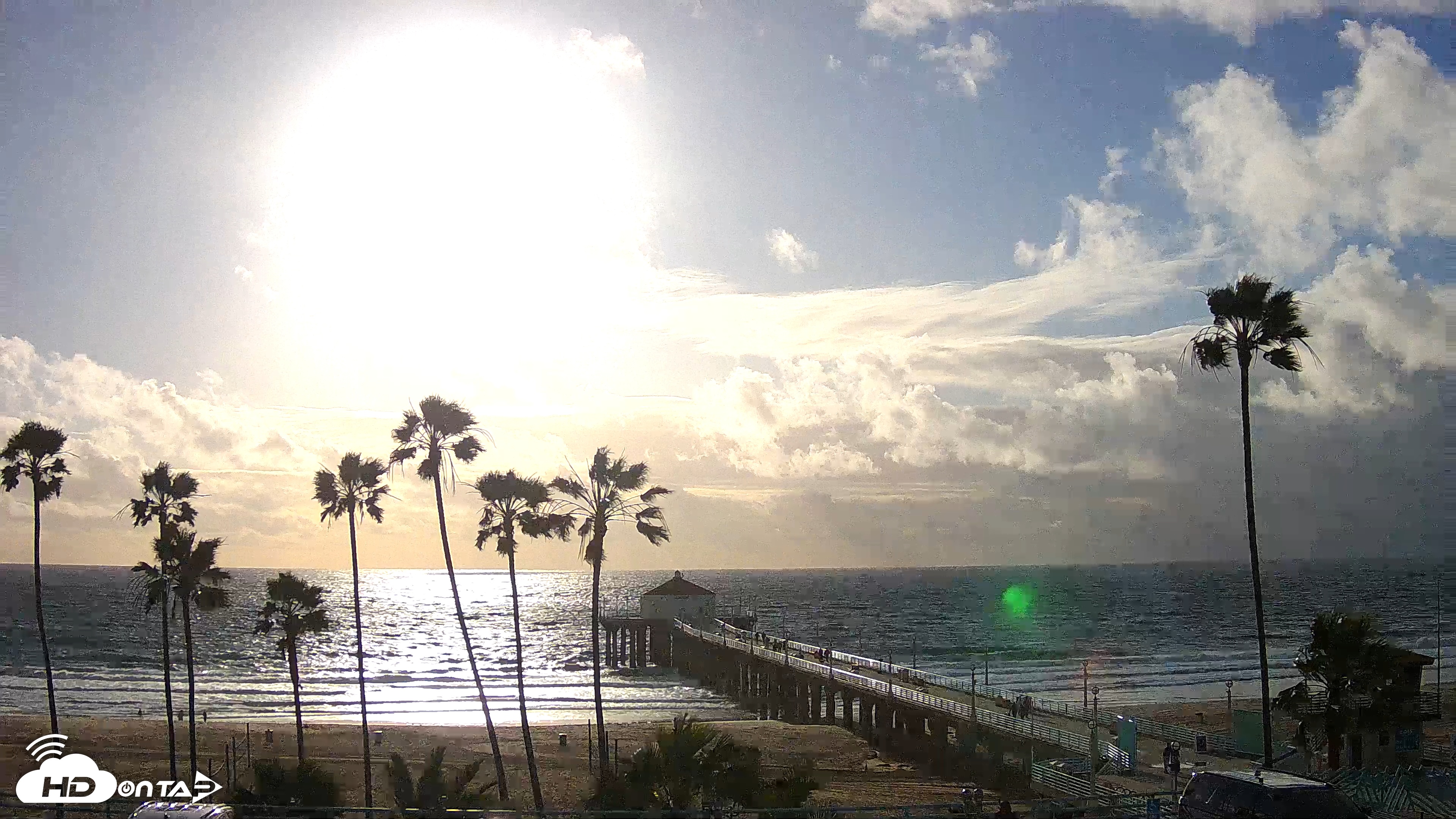 Snapshot of Manhattan Beach Pier Ultra HD Live Webcam taken Feb 17, 2026, 4:32pm PST