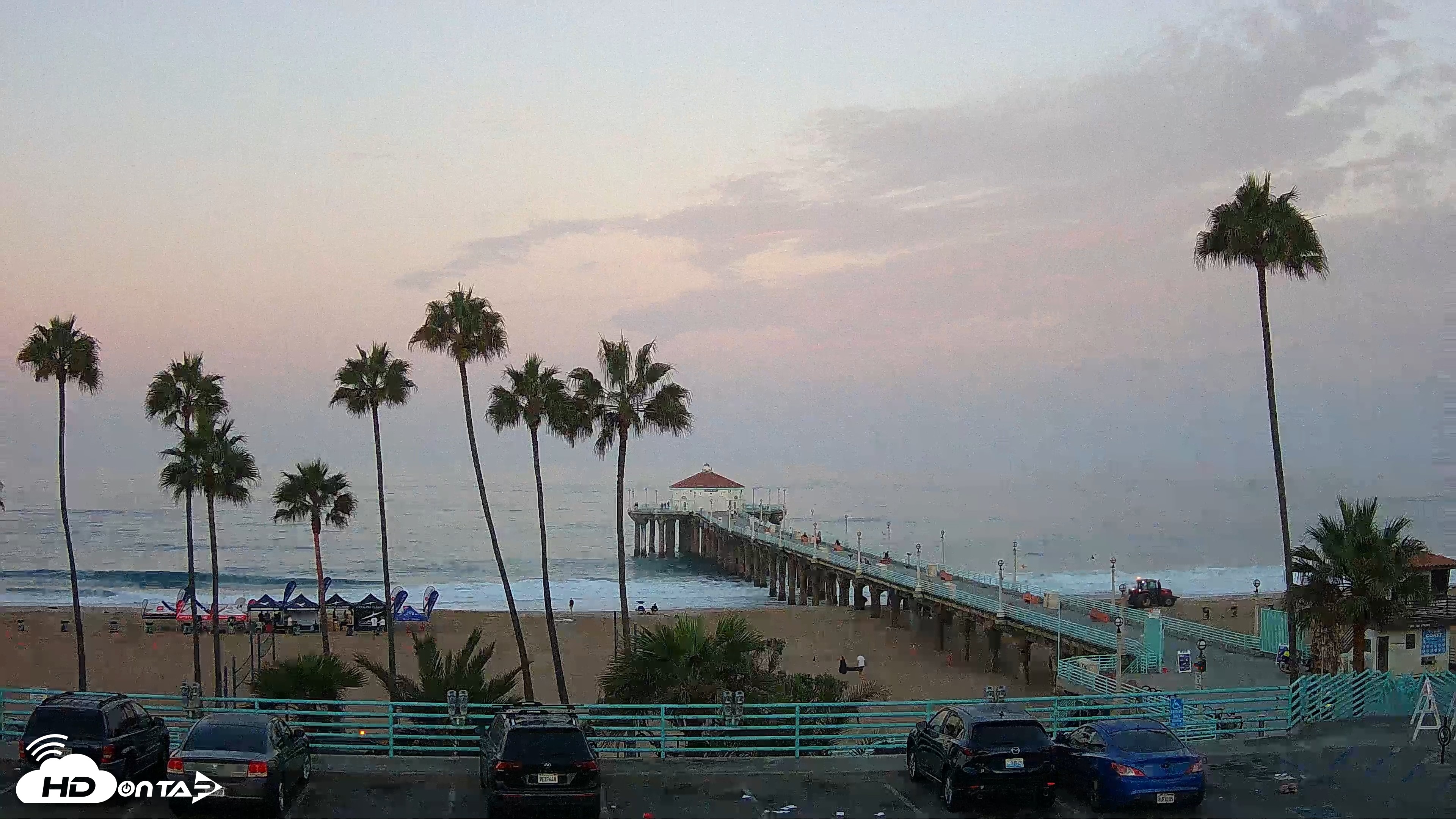 Snapshot of Manhattan Beach Pier Ultra HD Live Webcam taken Aug 30, 2026, 6:29am PDT