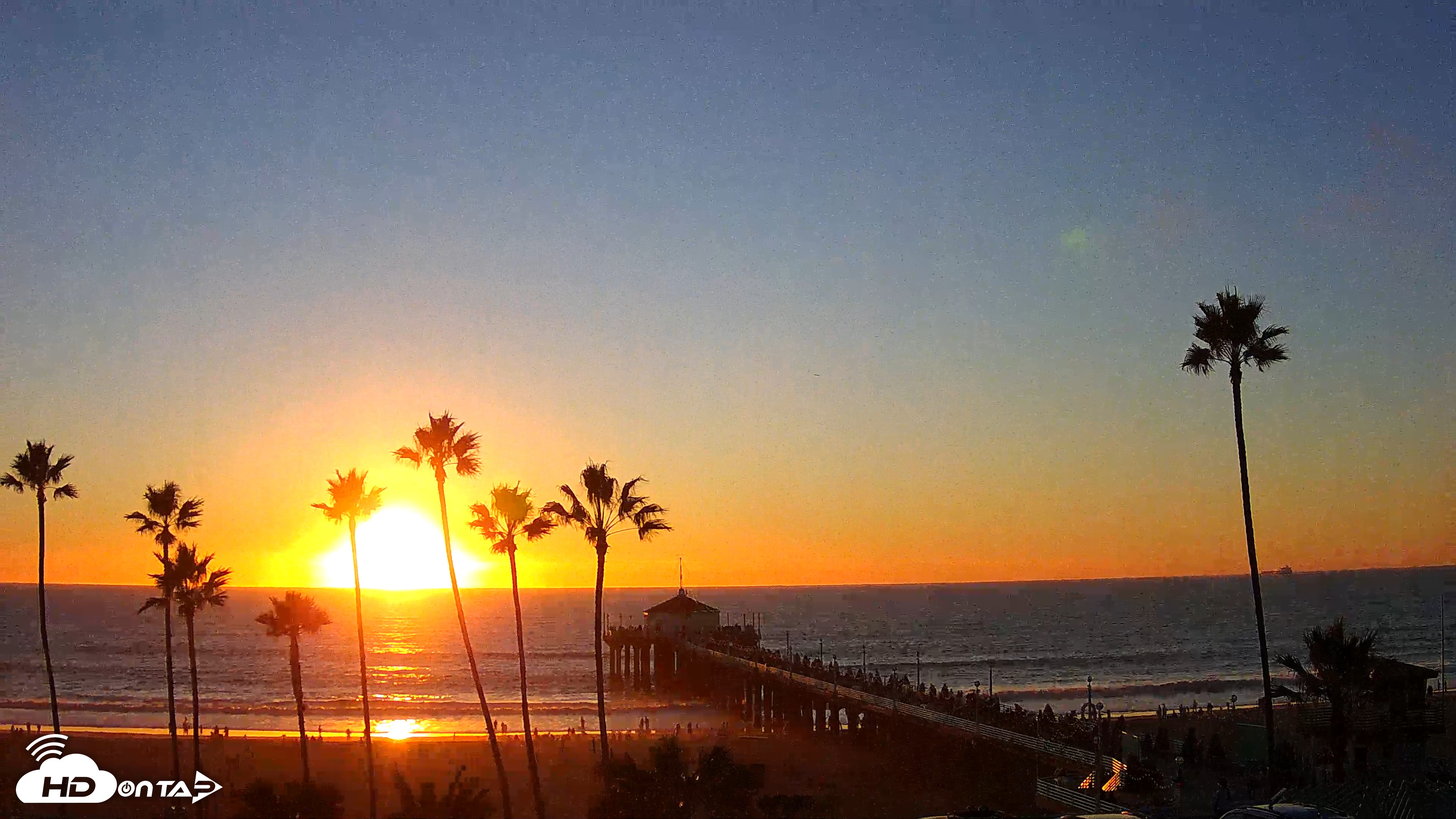 Snapshot of Manhattan Beach Pier Ultra HD Live Webcam taken Nov 23, 2025, 4:38pm PST