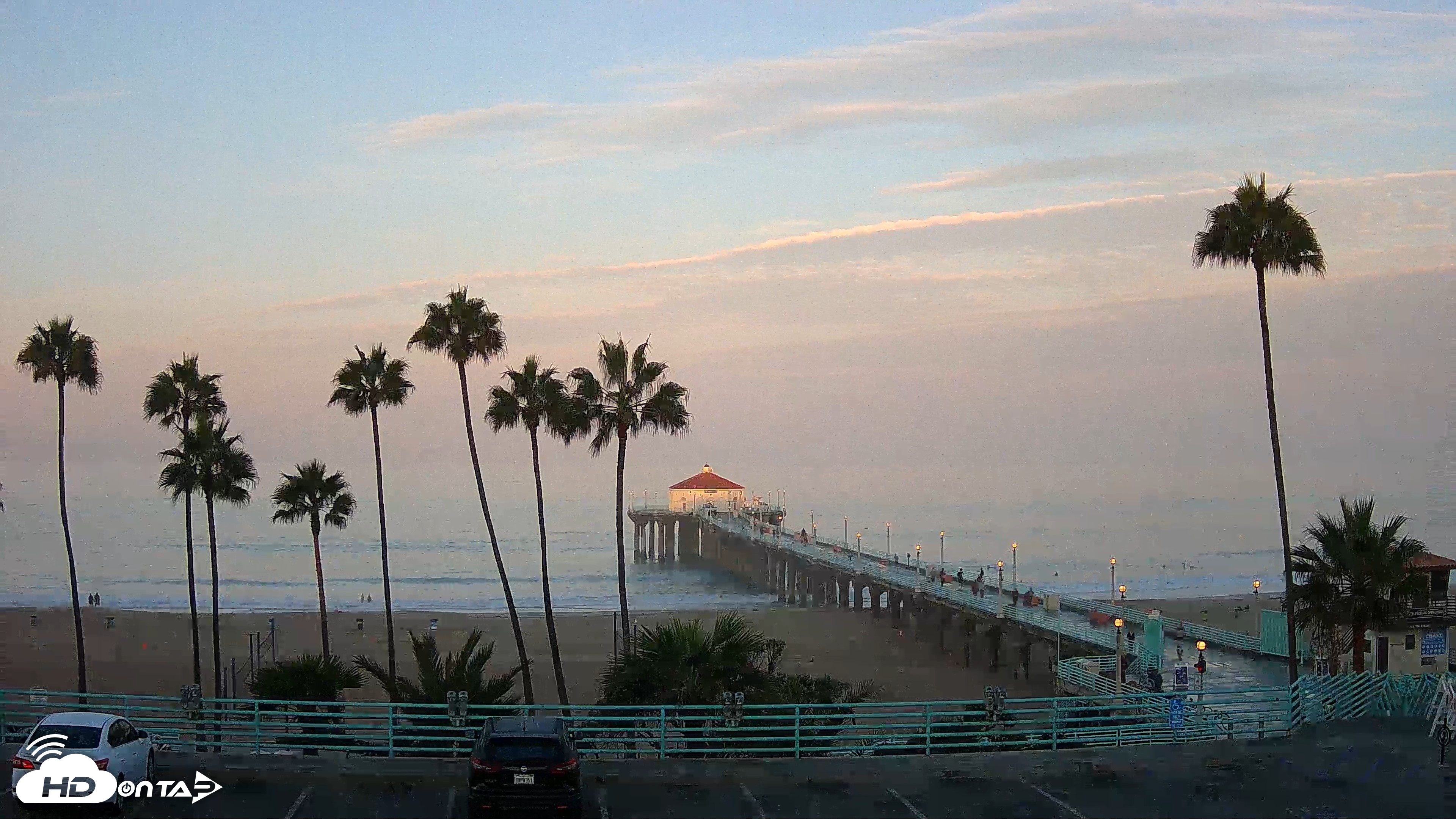 Snapshot of Manhattan Beach Pier Ultra HD Live Webcam taken Aug 28, 2026, 6:44am PDT