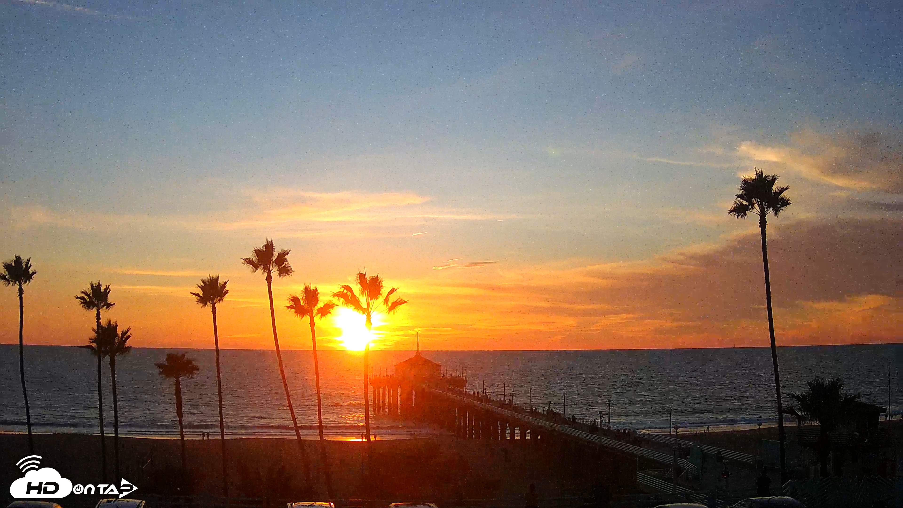 Snapshot of Manhattan Beach Pier Ultra HD Live Webcam taken Nov 5, 2025, 4:53pm PST