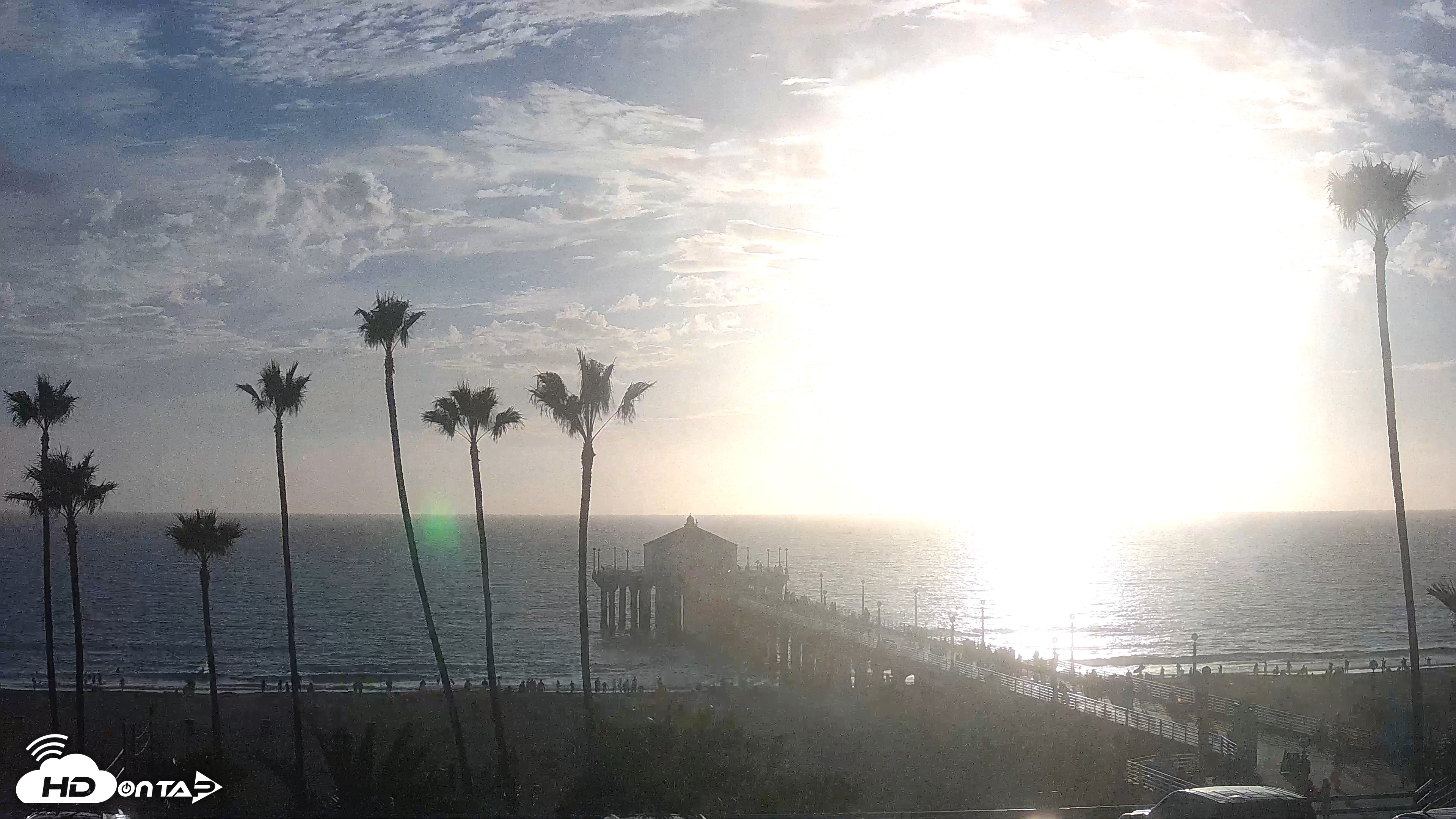 Snapshot of Manhattan Beach Pier Ultra HD Live Webcam taken Sep 27, 2026, 6:07pm PDT