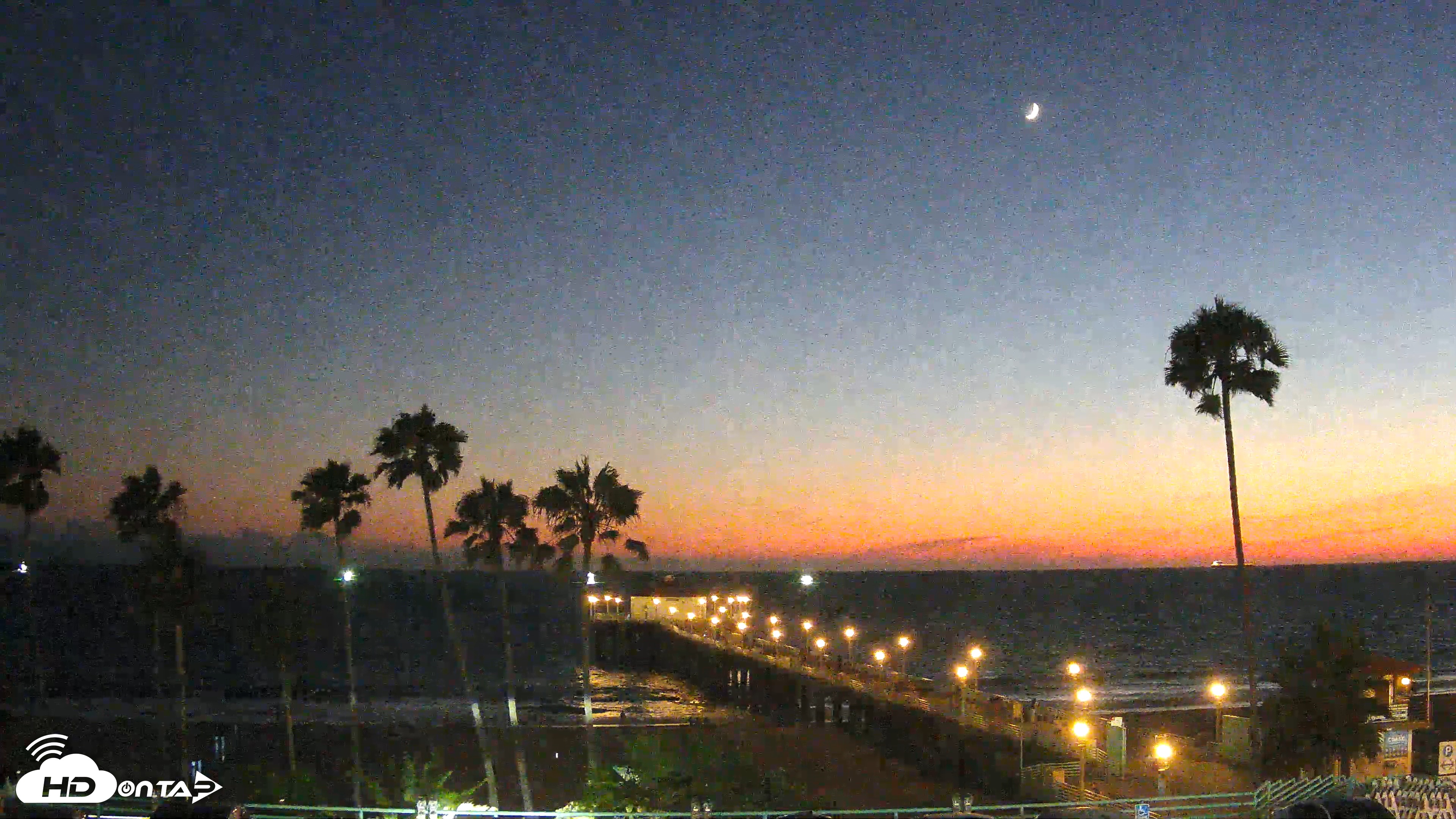 Snapshot of Manhattan Beach Pier Ultra HD Live Webcam taken Jul 27, 2025, 8:38pm PDT