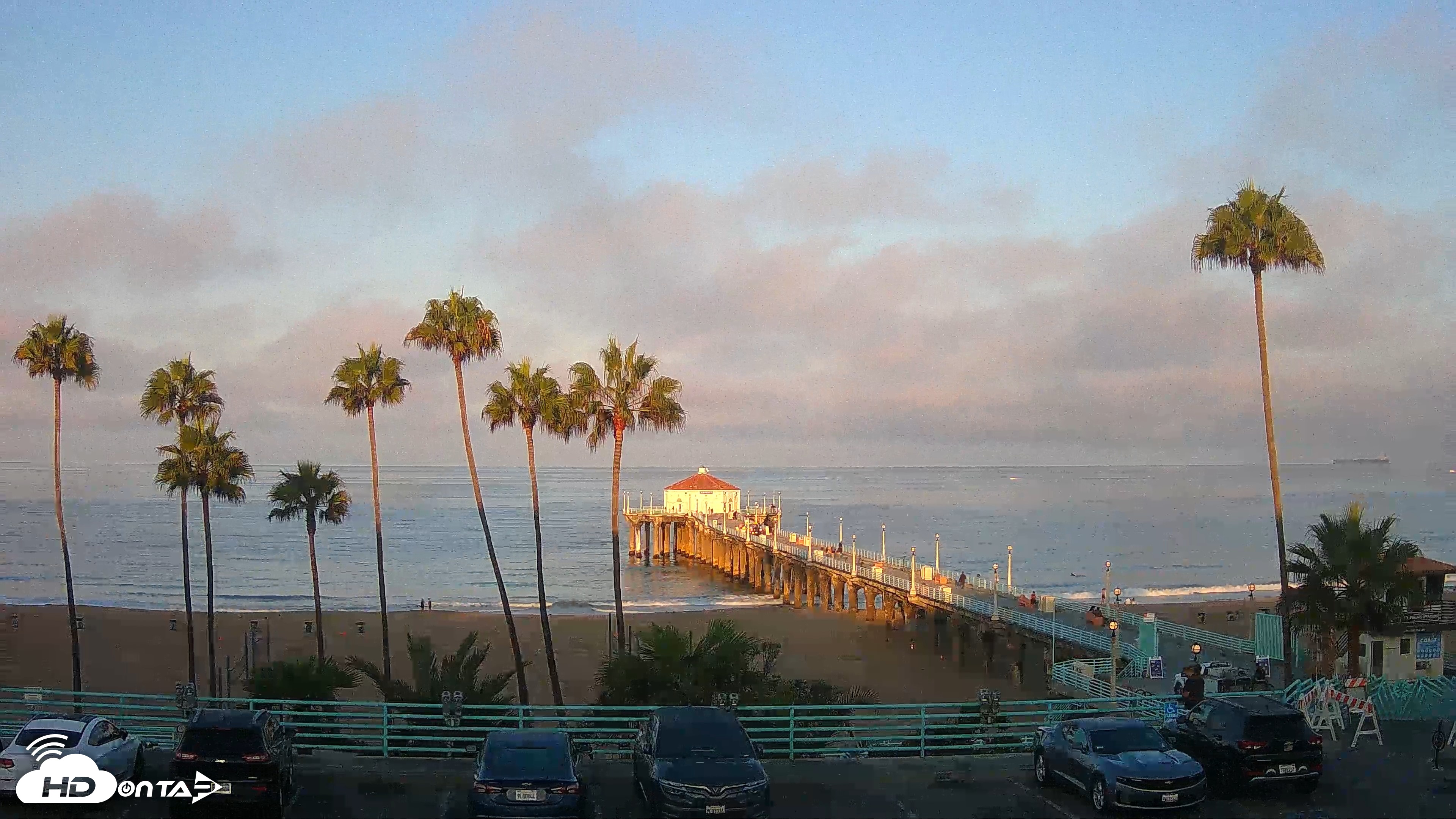 Snapshot of Manhattan Beach Pier Ultra HD Live Webcam taken Aug 22, 2026, 6:55am PDT