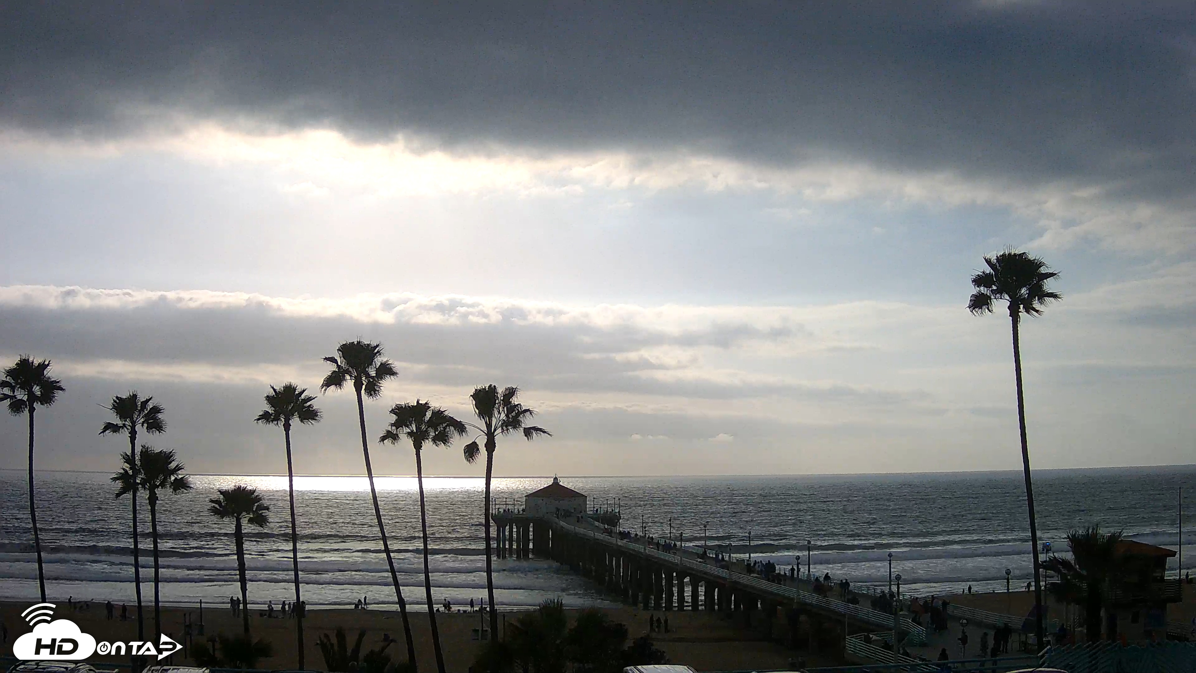 Snapshot of Manhattan Beach Pier Ultra HD Live Webcam taken Mar 1, 2025, 4:10pm PST