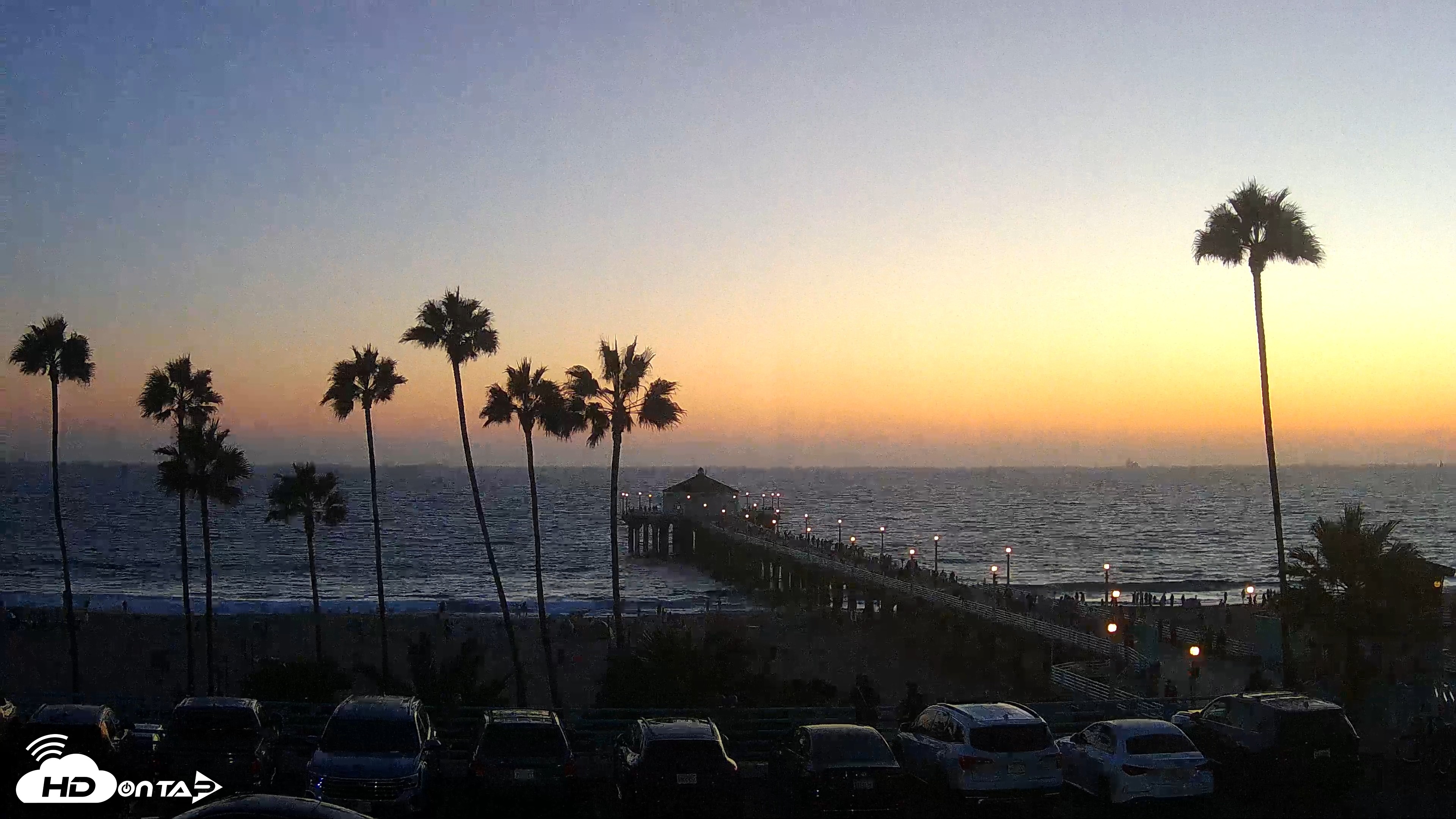Snapshot of Manhattan Beach Pier Ultra HD Live Webcam taken Aug 23, 2026, 7:45pm PDT
