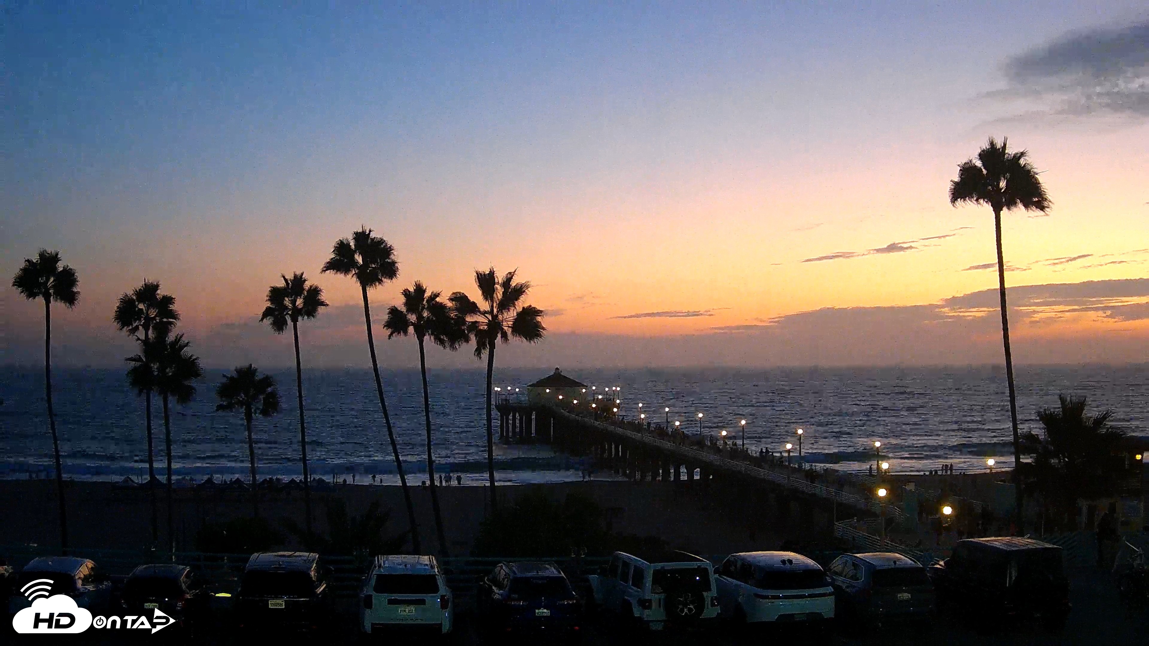 Snapshot of Manhattan Beach Pier Ultra HD Live Webcam taken Aug 29, 2026, 7:48pm PDT