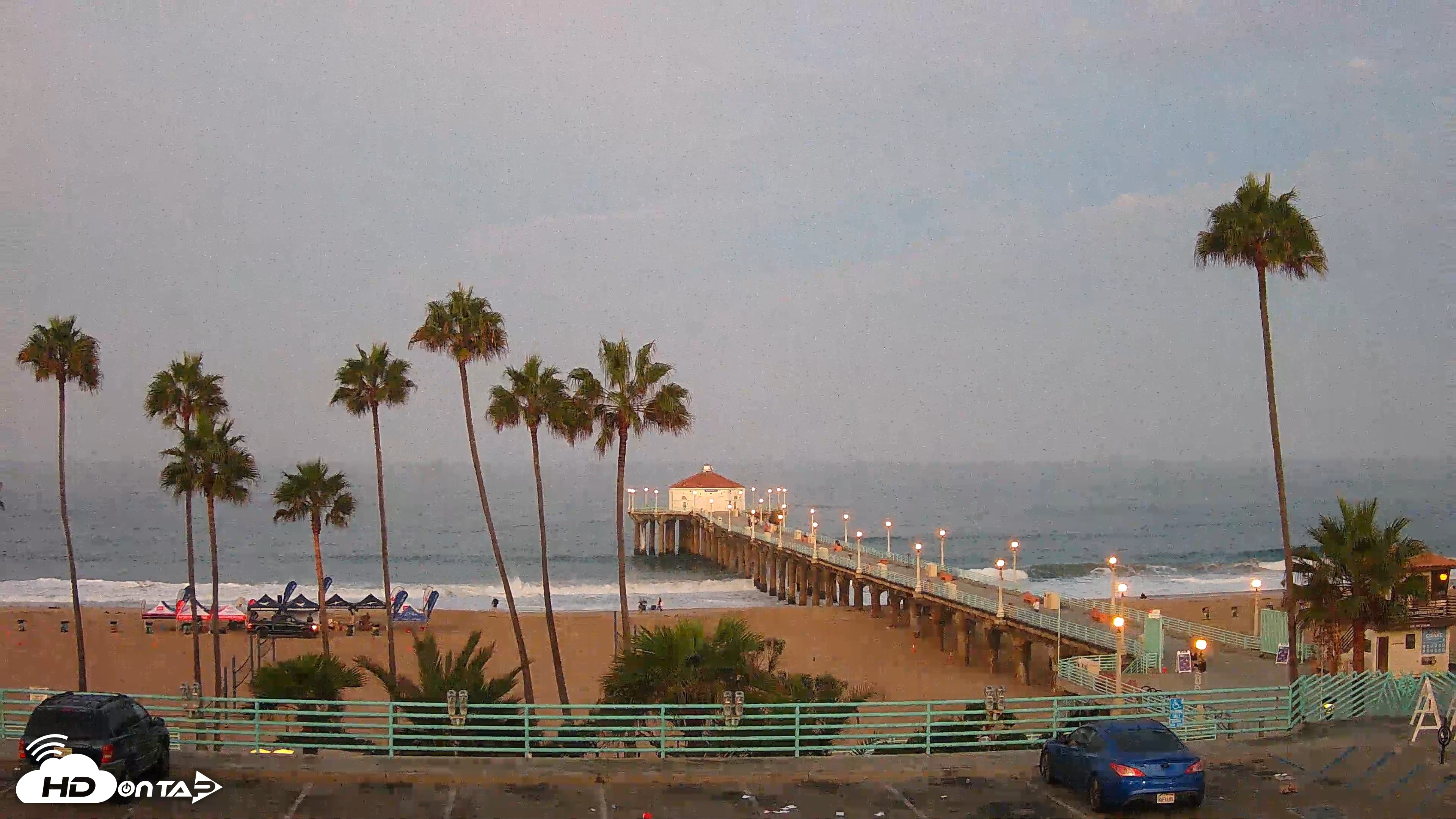 Snapshot of Manhattan Beach Pier Ultra HD Live Webcam taken Aug 30, 2026, 6:12am PDT