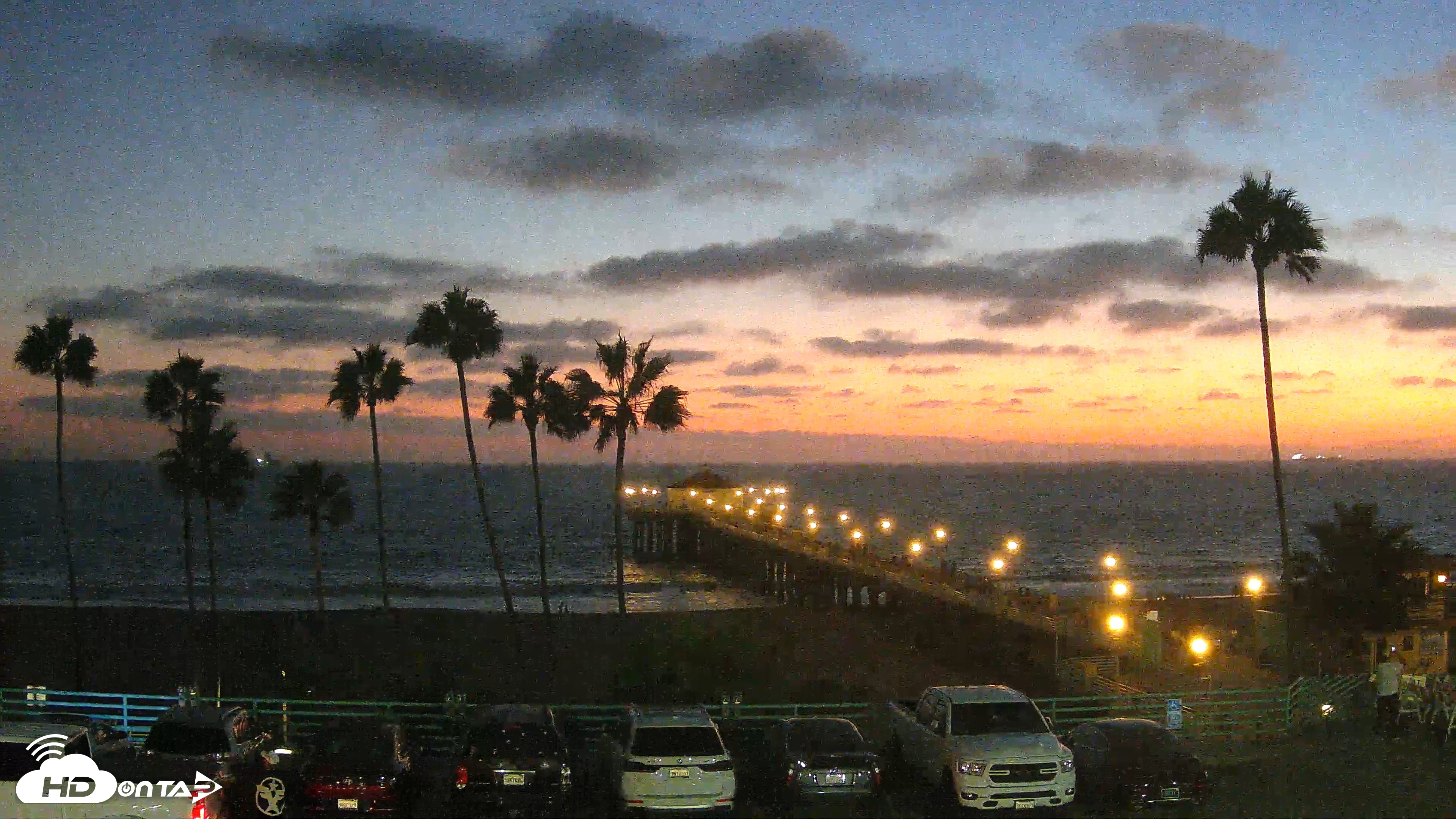 Snapshot of Manhattan Beach Pier Ultra HD Live Webcam taken Aug 31, 2026, 7:54pm PDT