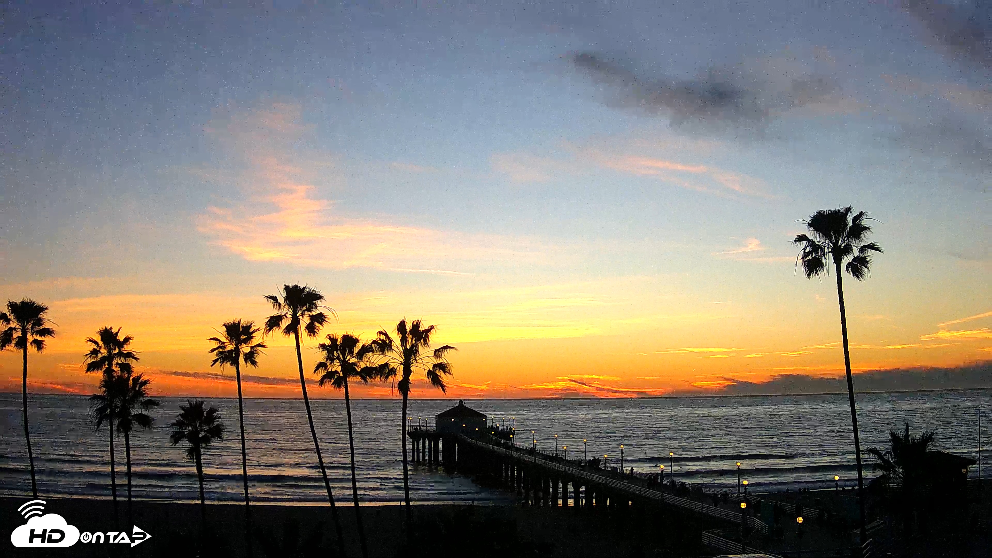 Snapshot of Manhattan Beach Pier Ultra HD Live Webcam taken Feb 23, 2026, 5:54pm PST