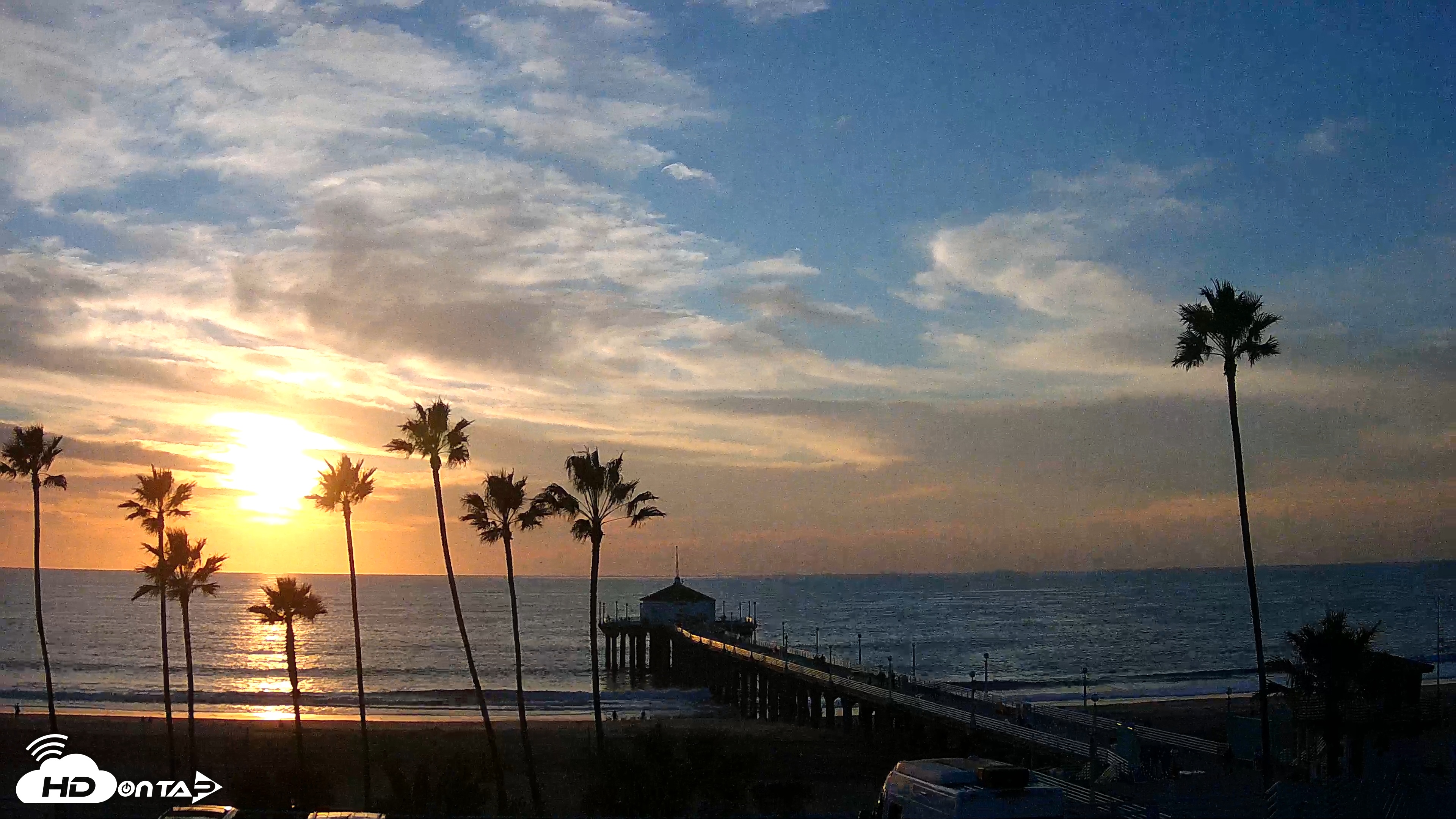 Snapshot of Manhattan Beach Pier Ultra HD Live Webcam taken Dec 3, 2025, 4:24pm PST
