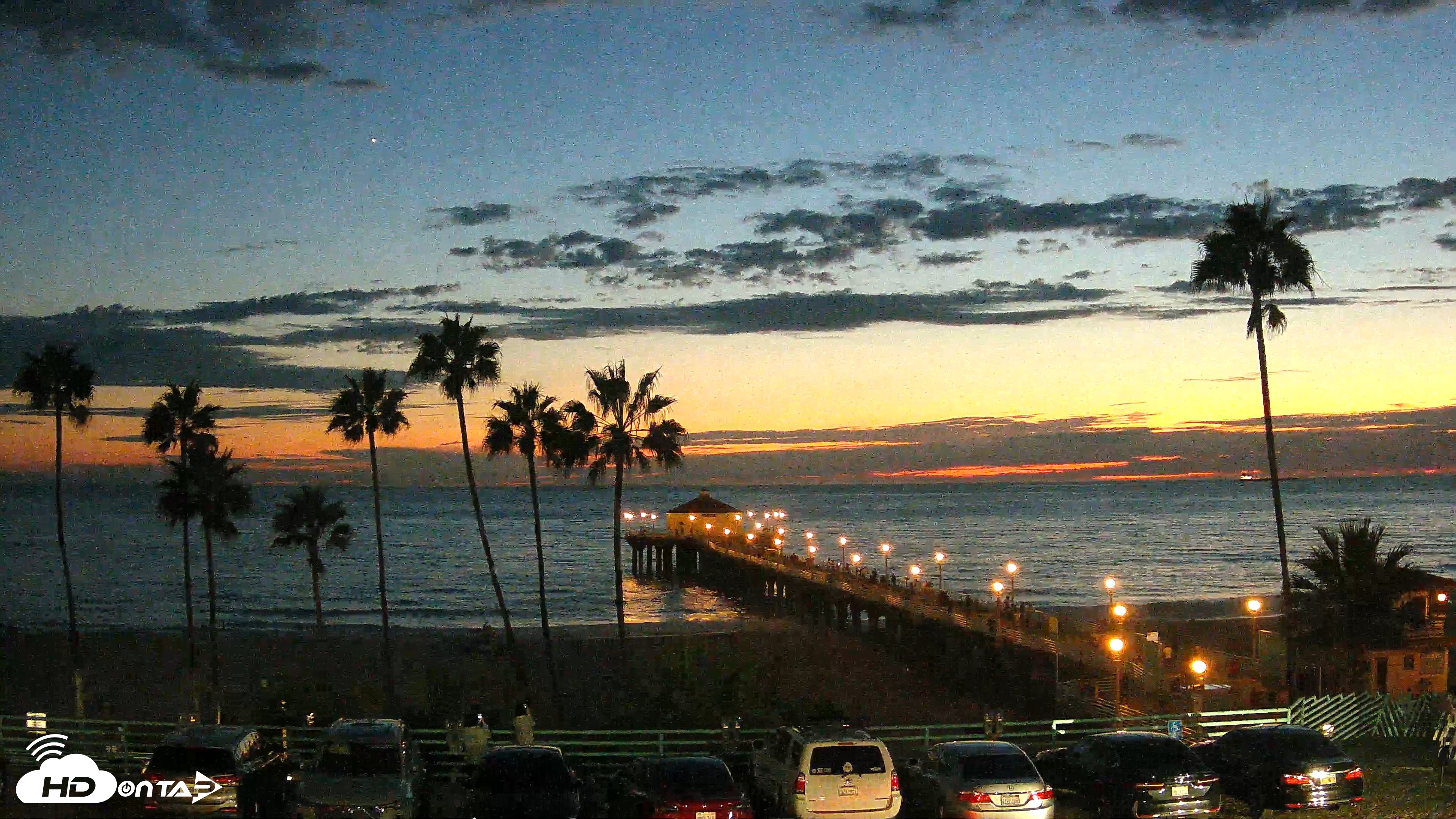Snapshot of Manhattan Beach Pier Ultra HD Live Webcam taken Sep 8, 2026, 7:42pm PDT