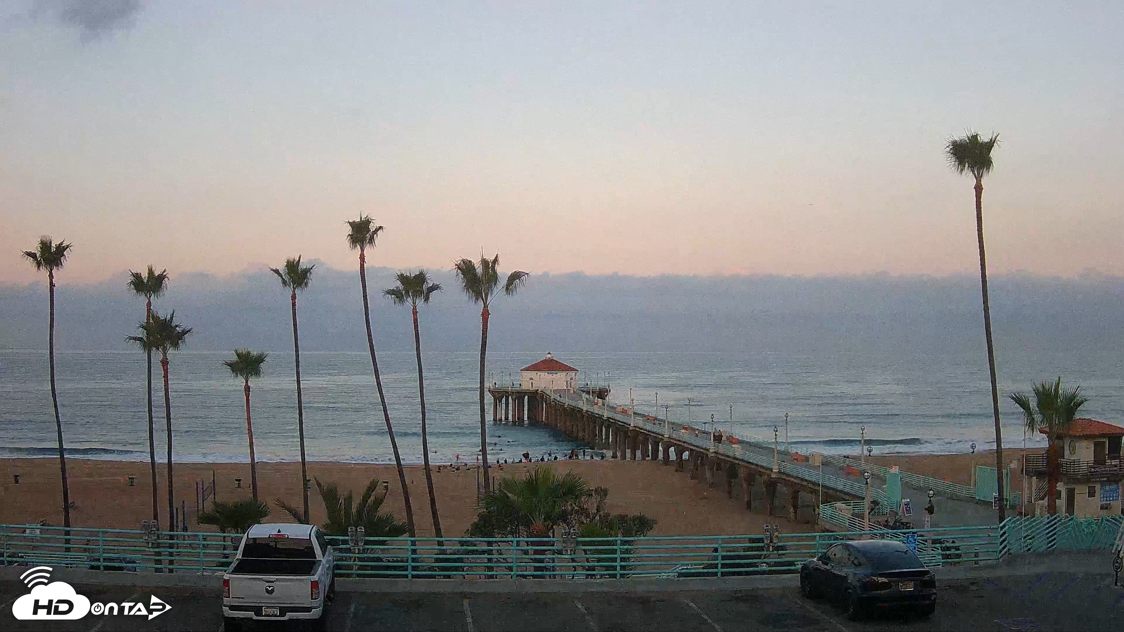 Snapshot of Manhattan Beach Pier Ultra HD Live Webcam taken Sep 22, 2026, 6:52am PDT