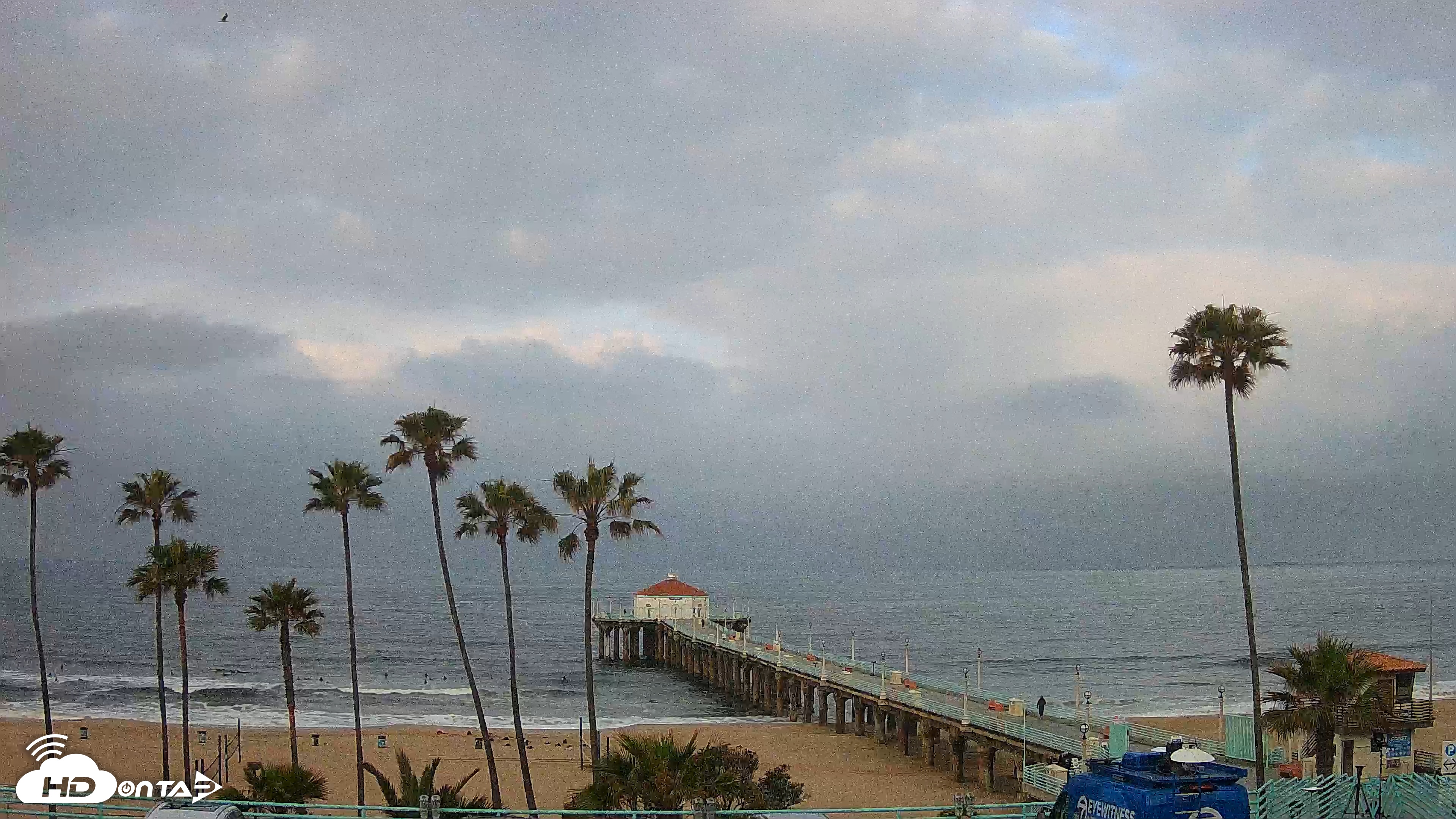 Snapshot of Manhattan Beach Pier Ultra HD Live Webcam taken Apr 24, 2025, 7:13am PDT