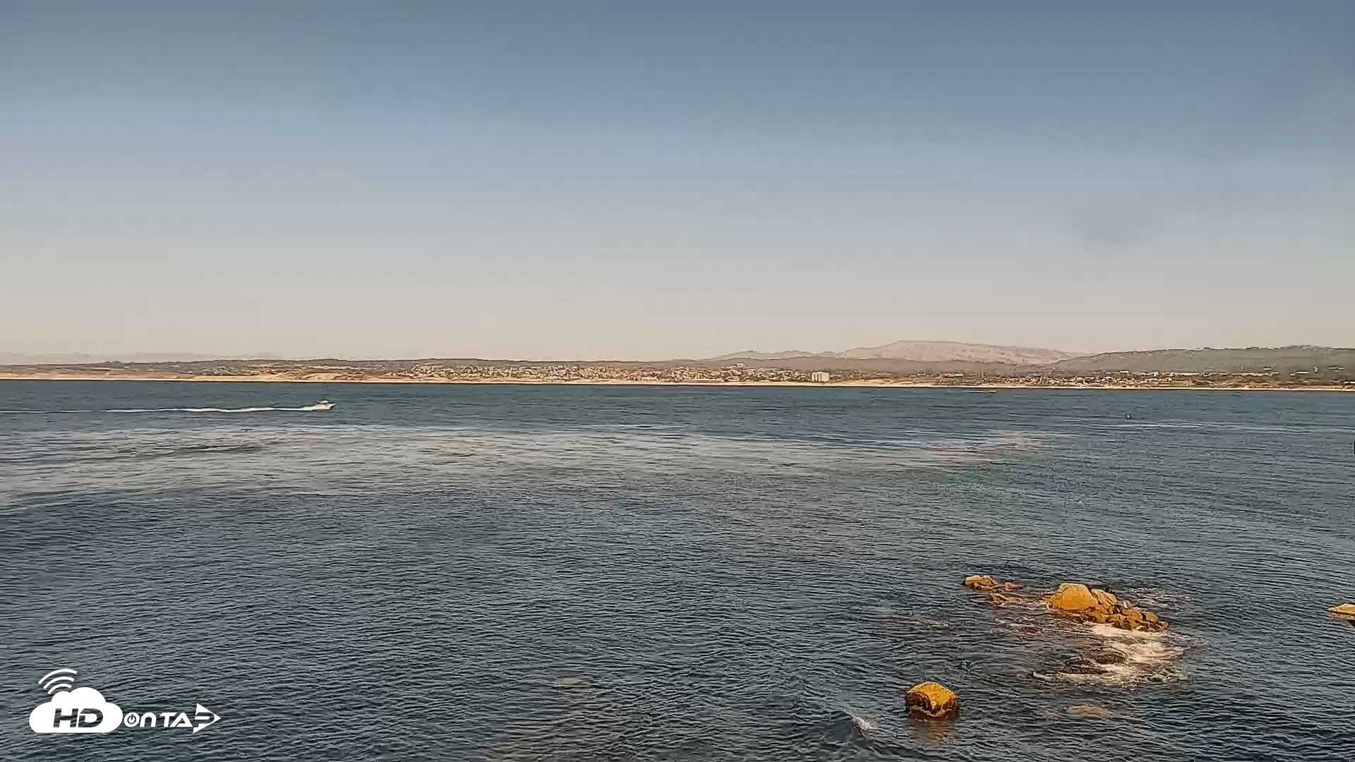 Snapshot of Monterey Cannery Row Live Webcam taken Jun 3, 2026, 4:25pm PDT