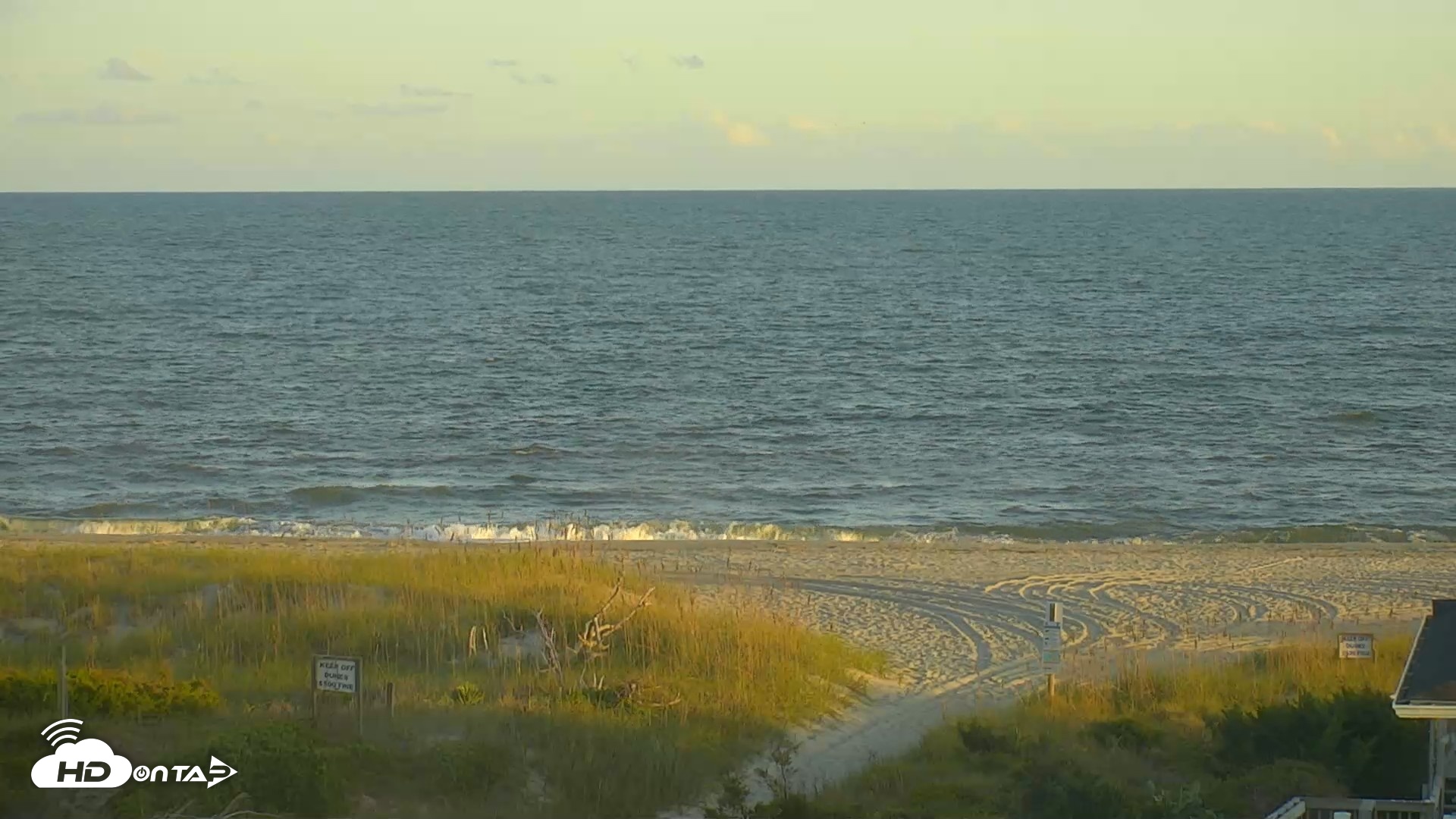 Snapshot of Holden Beach Live Webcam taken Sep 9, 2026, 7:04pm EDT