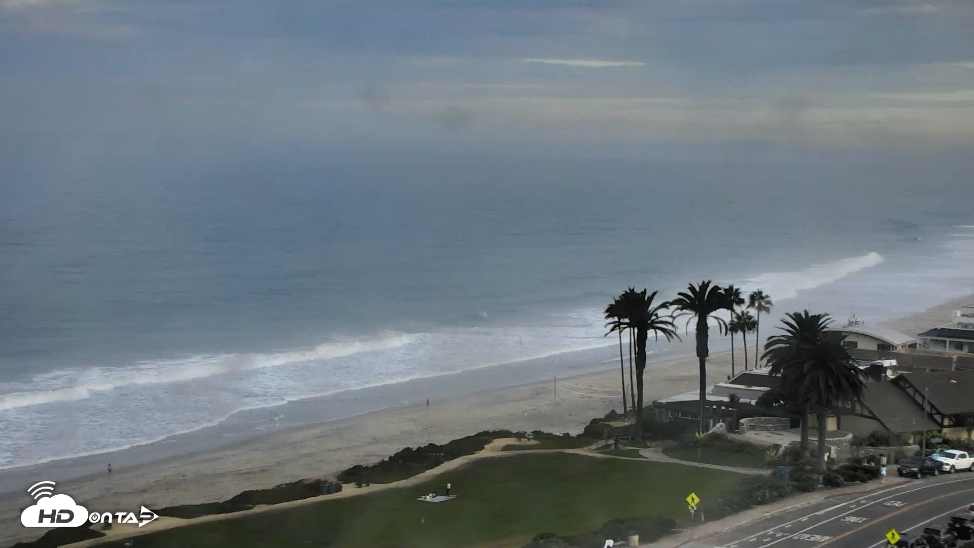 Snapshot of Del Mar Beach Overlook Roaming Live Webcam taken Sep 8, 2026, 7:03am PDT
