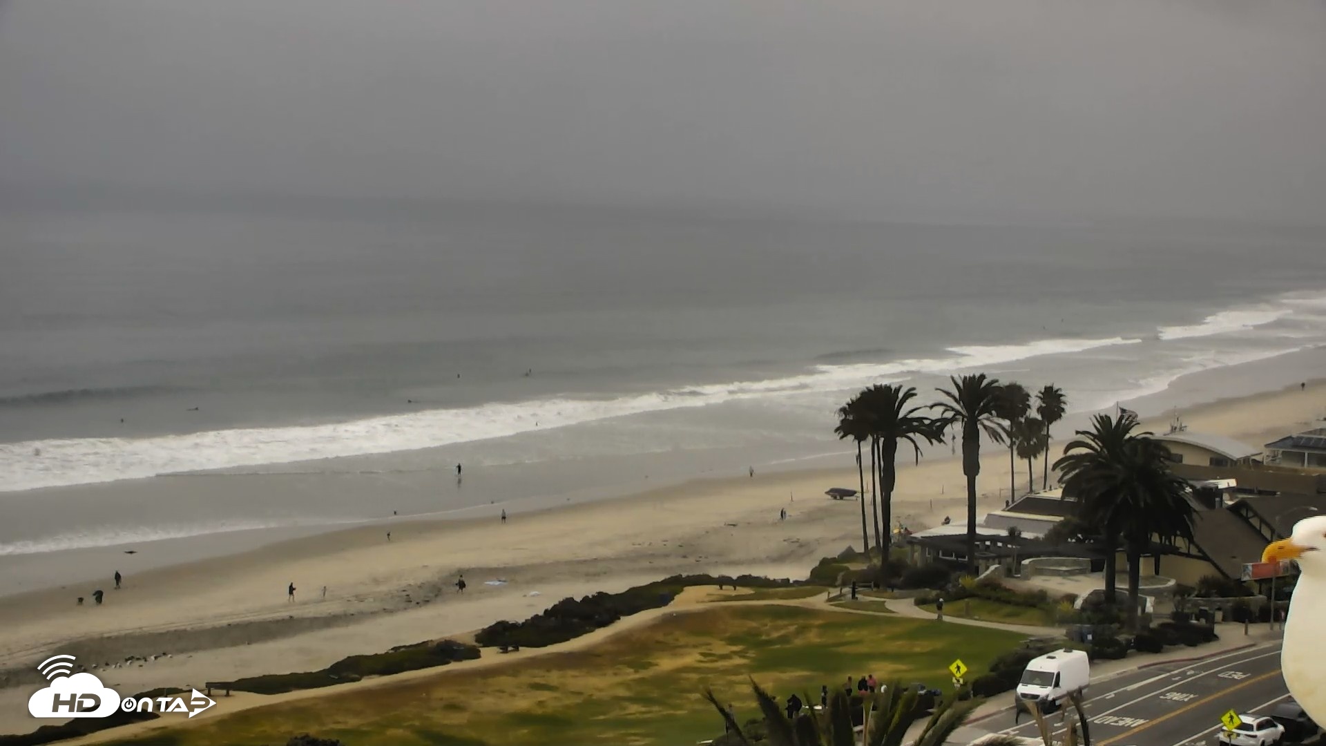 Snapshot of Del Mar Beach Overlook Roaming Live Webcam taken Jun 4, 2026, 9:03am PDT