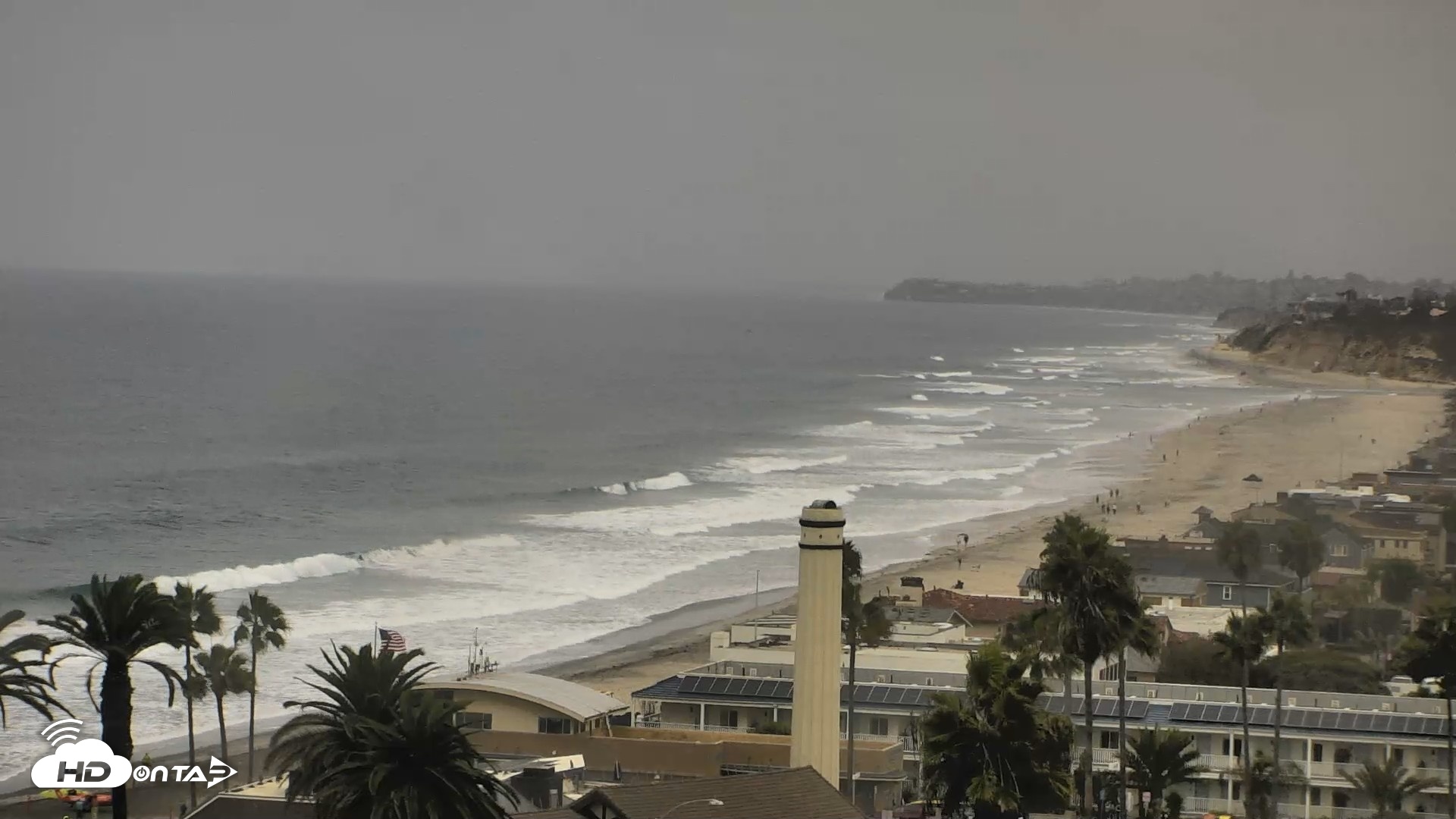 Snapshot of Del Mar Beach Overlook Roaming Live Webcam taken Sep 15, 2026, 9:46am PDT