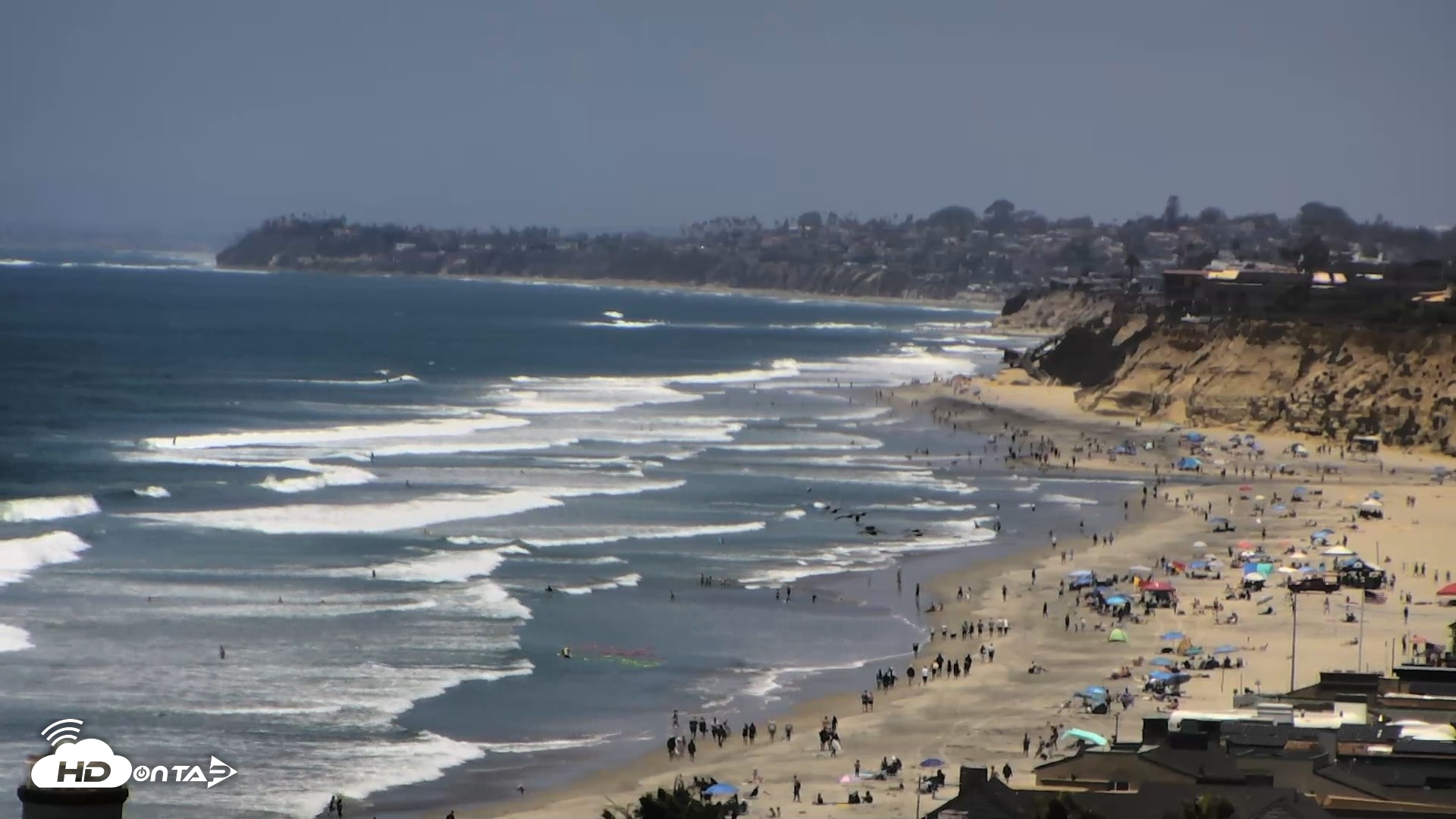 Snapshot of Del Mar Beach Overlook Roaming Live Webcam taken Jun 7, 2026, 12:56pm PDT