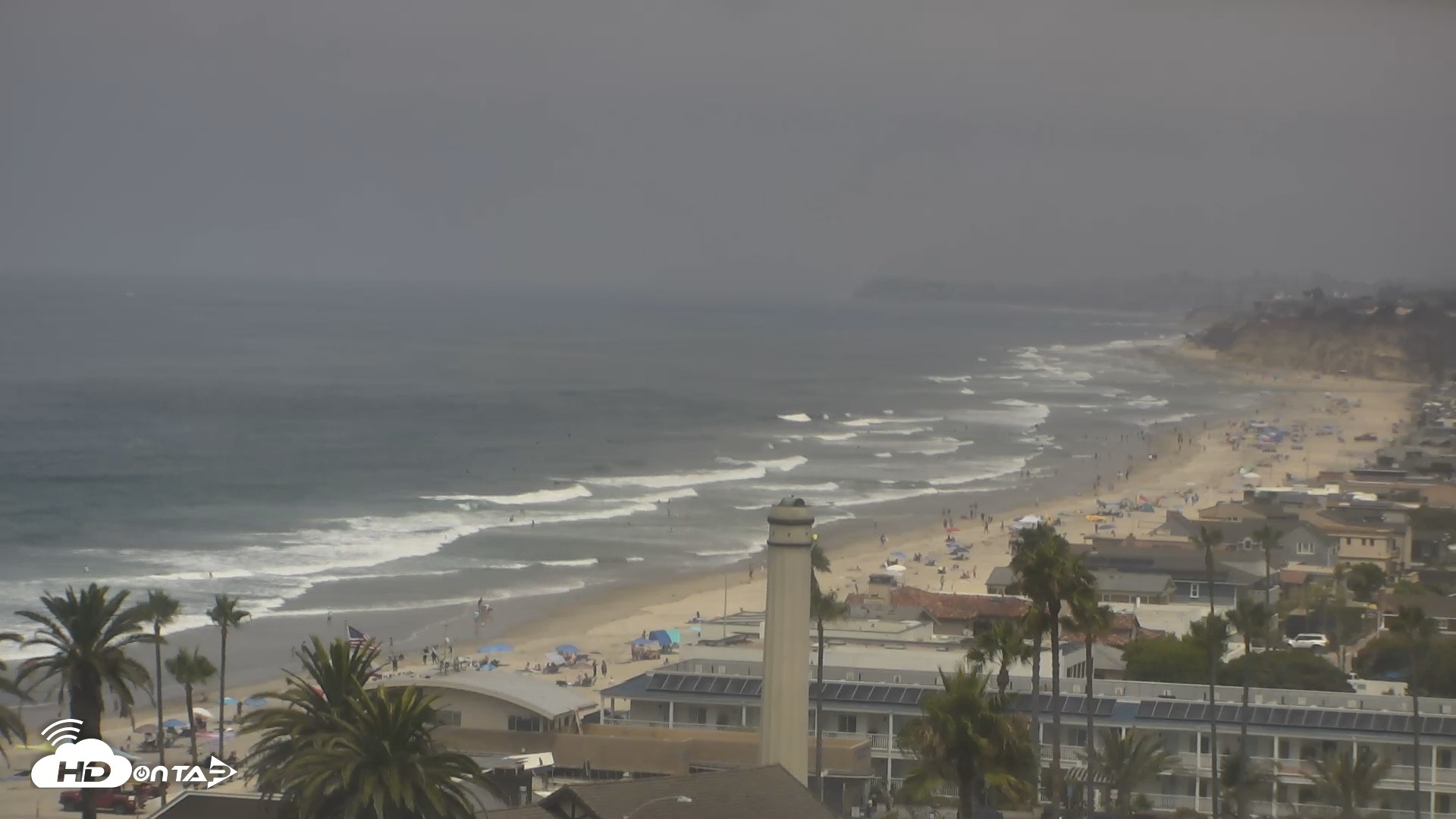 Snapshot of Del Mar Beach Overlook Roaming Live Webcam taken Aug 8, 2025, 12:06pm PDT
