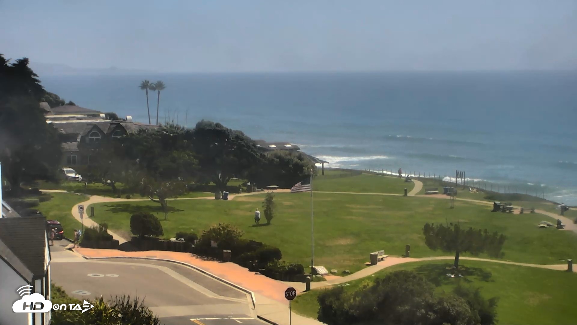 Snapshot of Del Mar Beach Overlook Roaming Live Webcam taken Aug 18, 2026, 2:45pm PDT