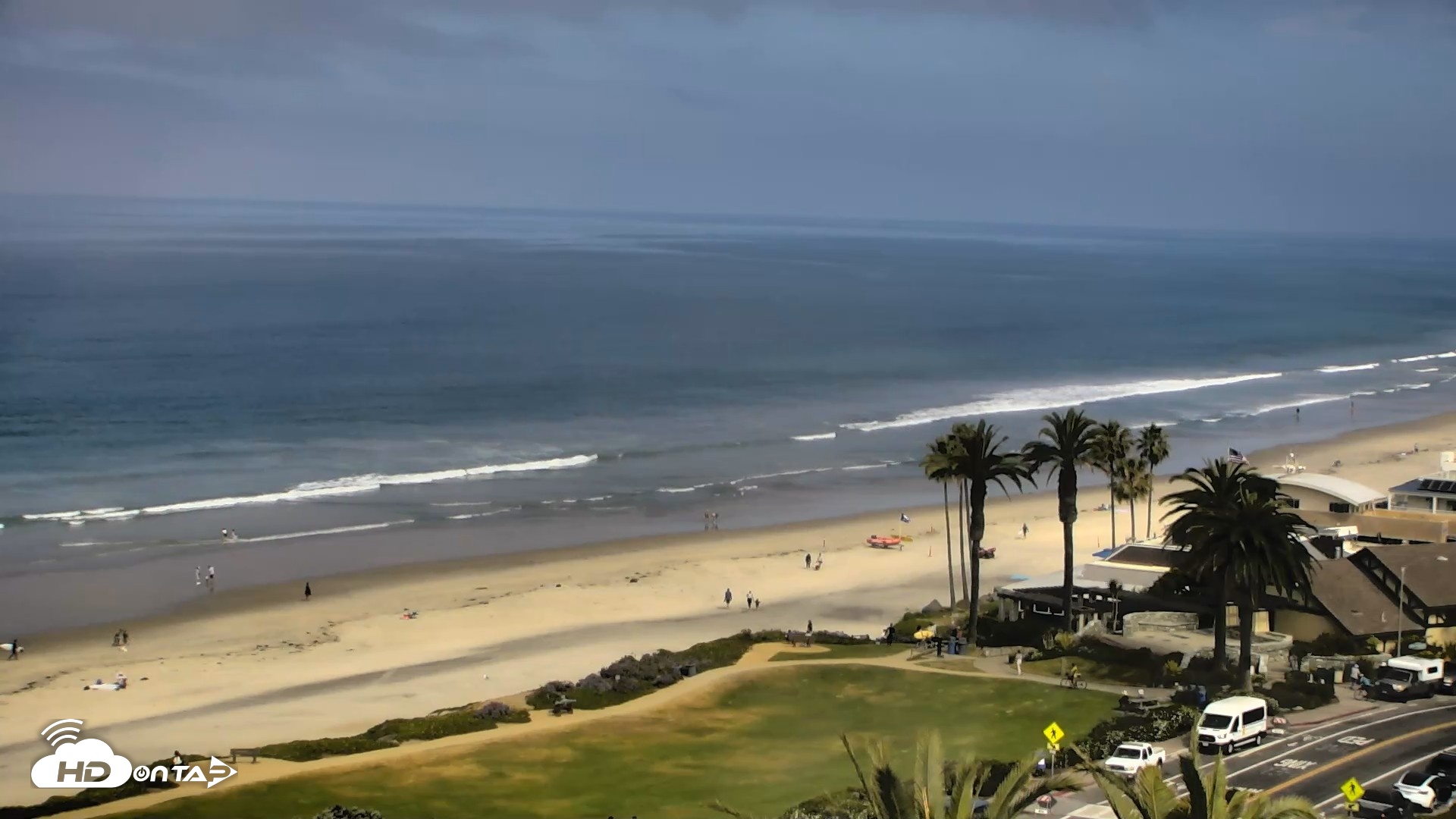 Snapshot of Del Mar Beach Overlook Roaming Live Webcam taken Apr 10, 2026, 10:15am PDT