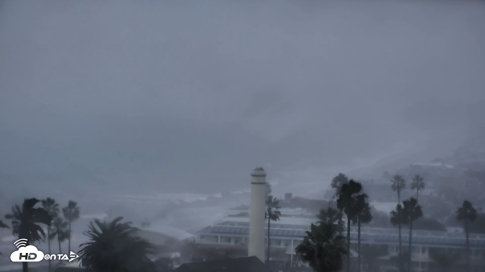 Snapshot of Del Mar Beach Overlook Roaming Live Webcam taken Jan 1, 2026, 8:55am PST