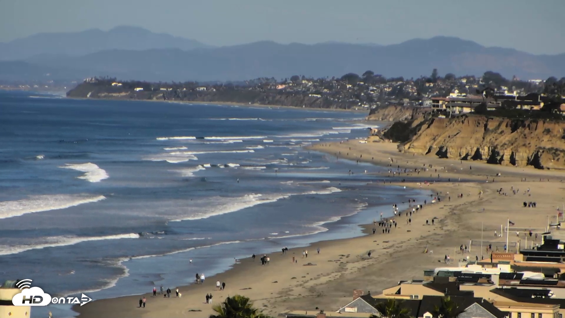 Snapshot of Del Mar Beach Overlook Roaming Live Webcam taken Jan 10, 2026, 10:03am PST