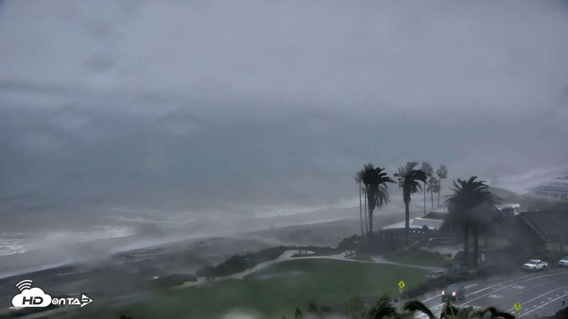 Snapshot of Del Mar Beach Overlook Roaming Live Webcam taken Jan 1, 2026, 8:54am PST