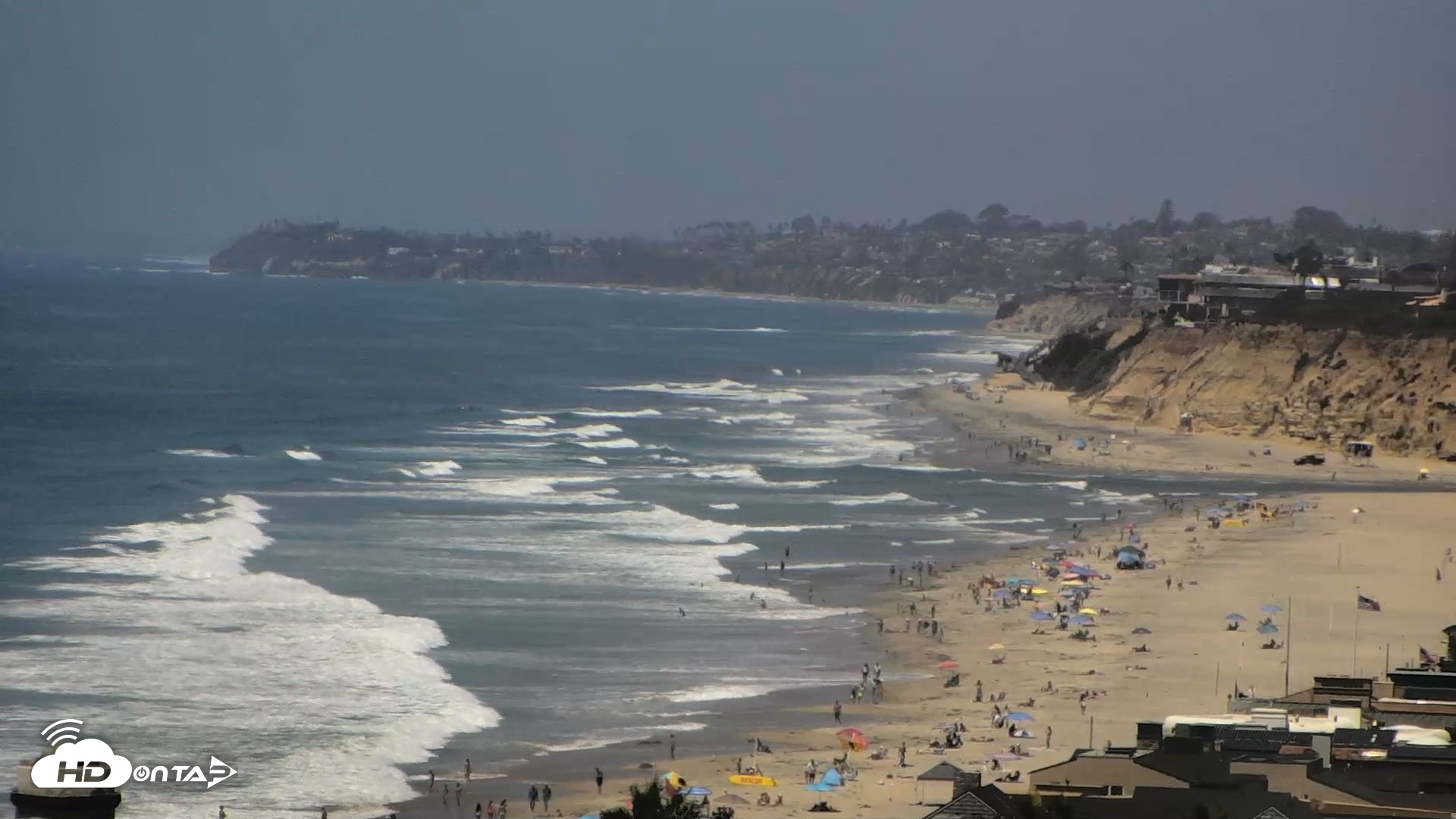 Snapshot of Del Mar Beach Overlook Roaming Live Webcam taken Aug 17, 2026, 1:17pm PDT