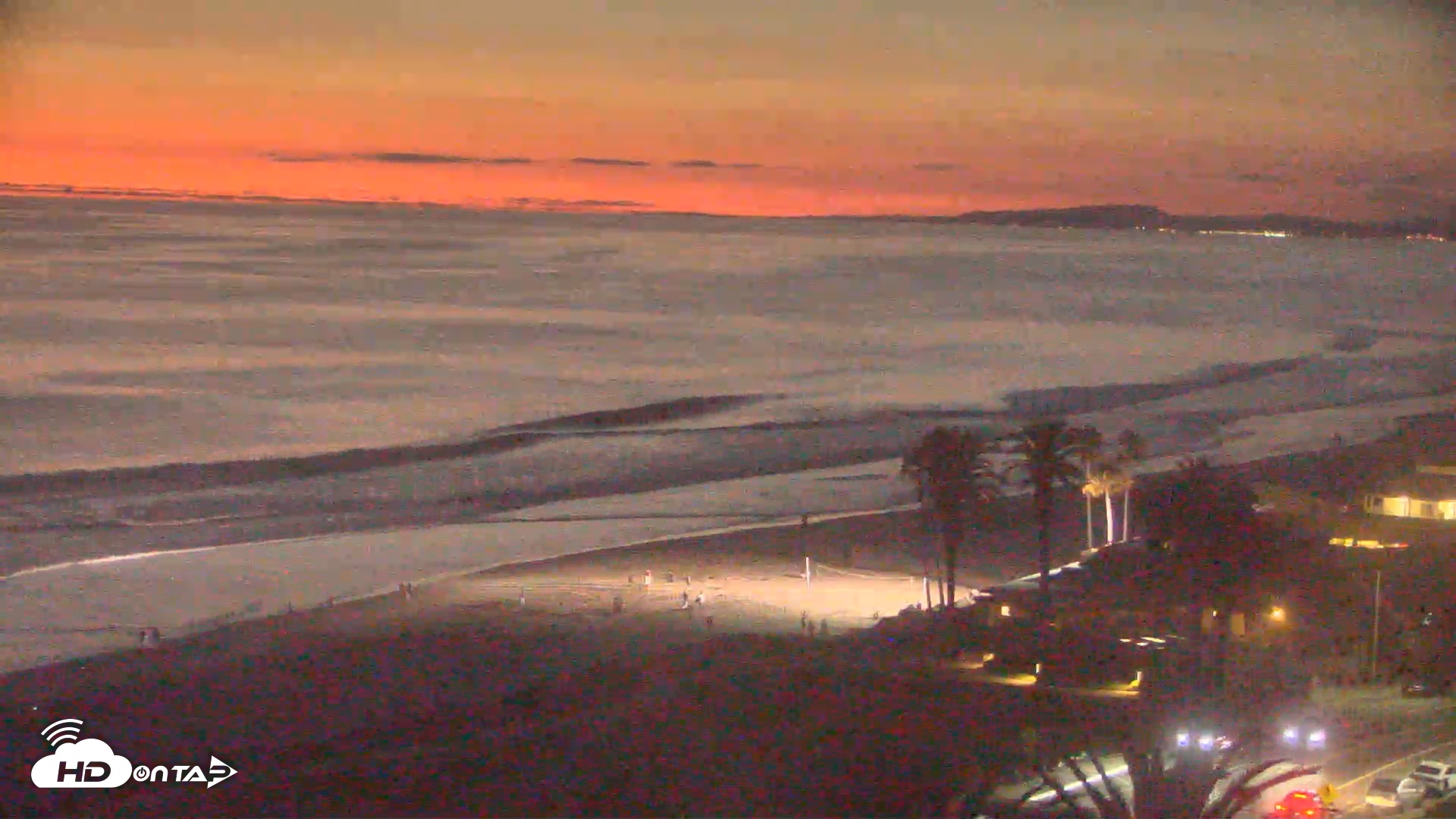 Snapshot of Del Mar Beach Overlook Roaming Live Webcam taken Jul 16, 2025, 8:37pm PDT