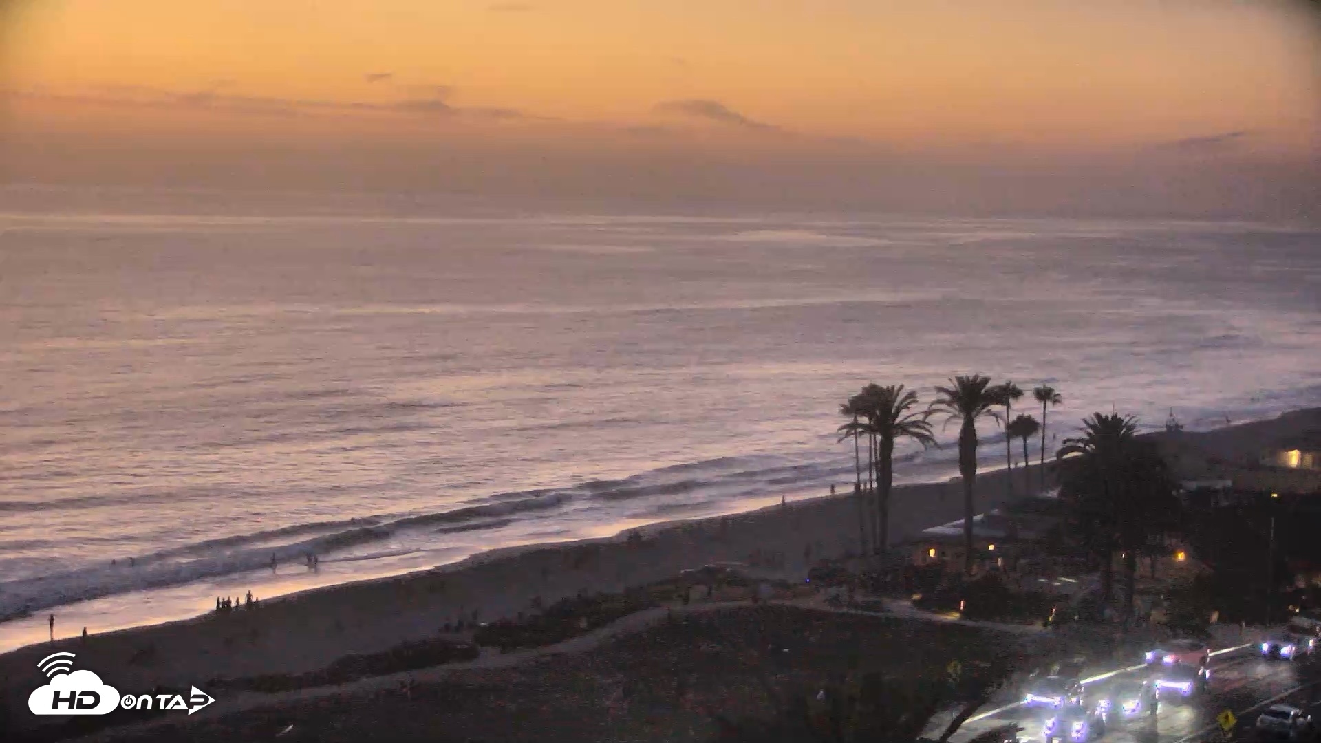 Snapshot of Del Mar Beach Overlook Roaming Live Webcam taken Jul 15, 2026, 8:23pm PDT