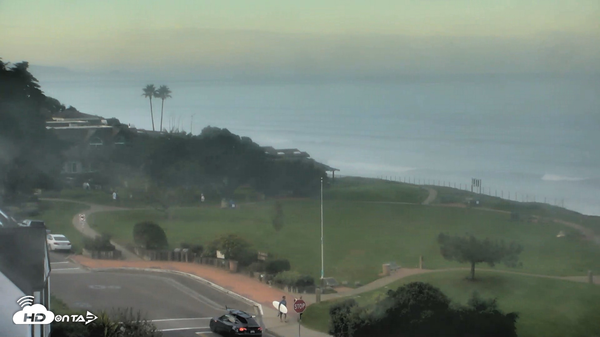 Snapshot of Del Mar Beach Overlook Roaming Live Webcam taken Sep 8, 2026, 7:04am PDT
