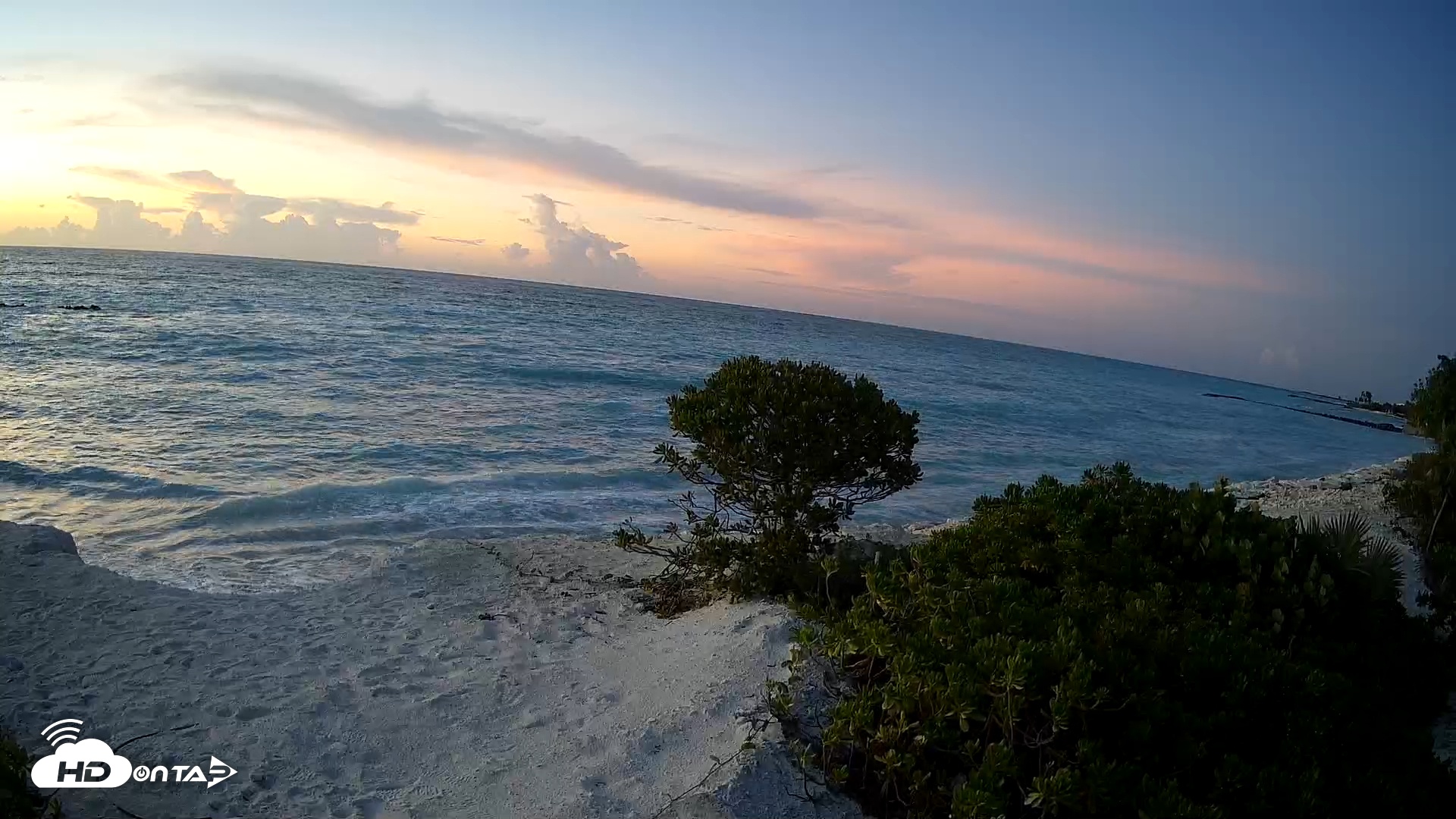 Snapshot of Turks & Caicos Grace Bay Live Webcam taken Oct 1, 2025, 6:47pm EDT
