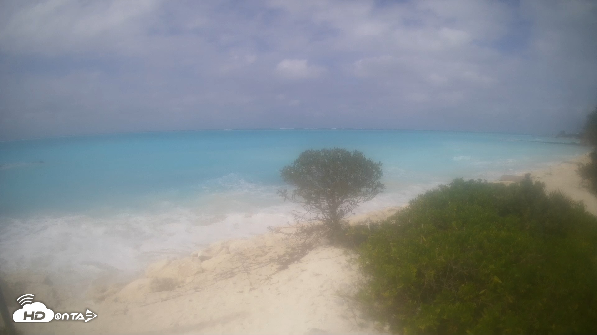 Snapshot of Turks & Caicos Grace Bay Live Webcam taken Feb 25, 2026, 2:13pm EST
