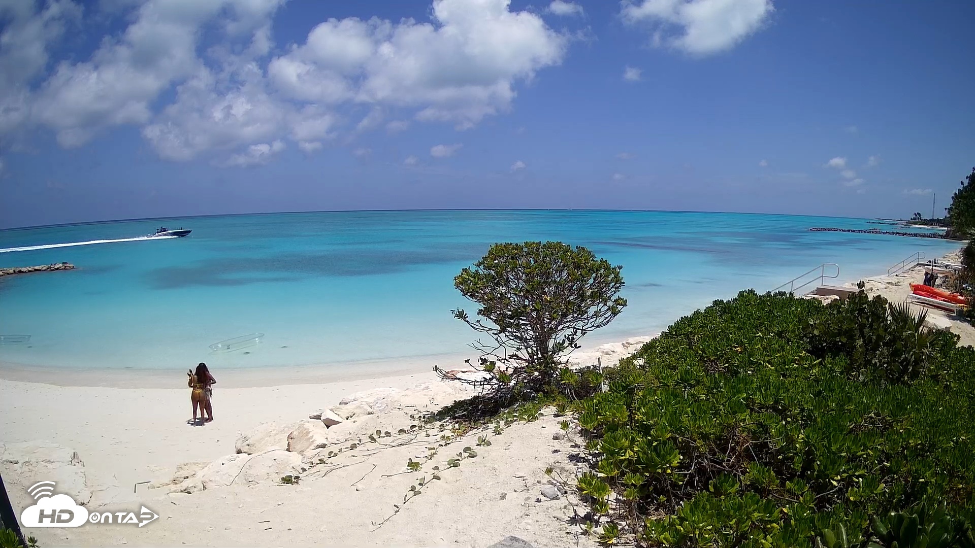 Snapshot of Turks & Caicos Grace Bay Live Webcam taken May 15, 2026, 11:40am EDT