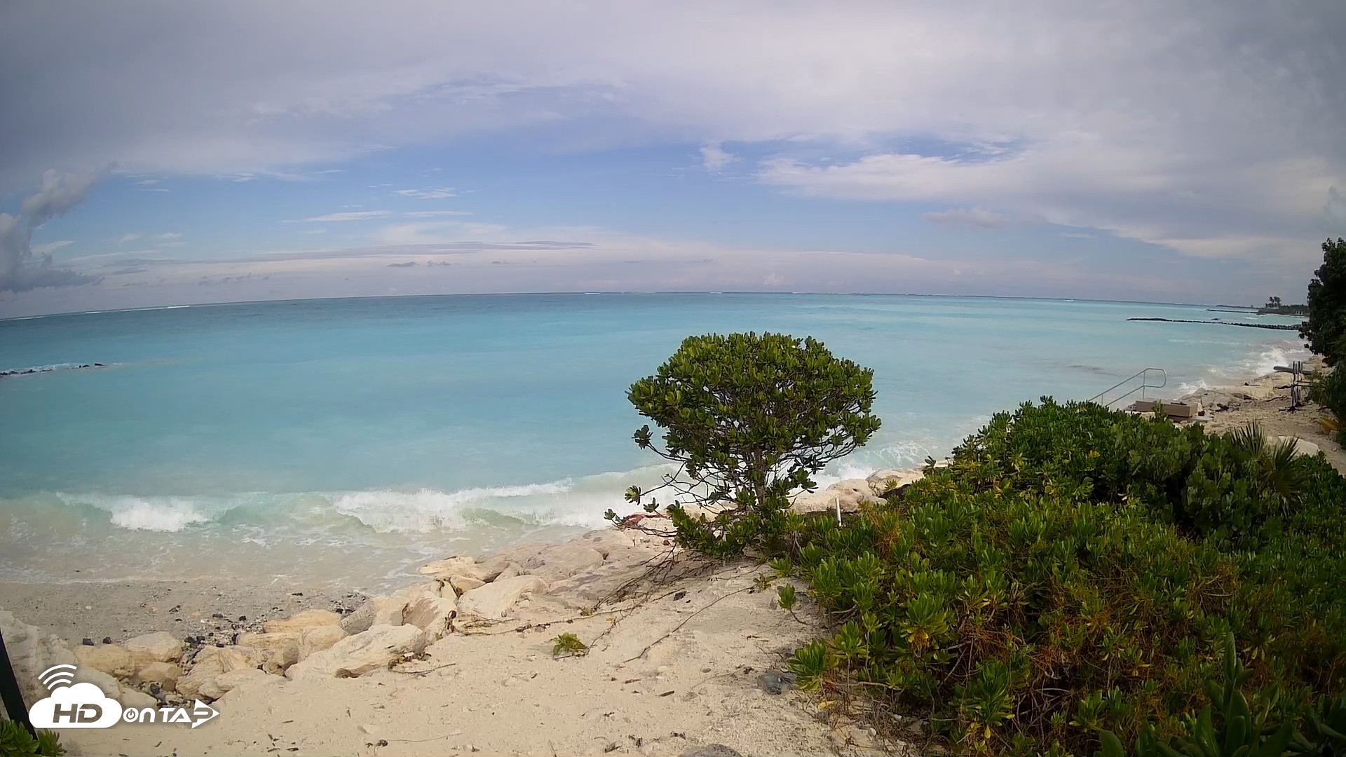 Snapshot of Turks & Caicos Grace Bay Live Webcam taken Oct 23, 2026, 9:15am EDT