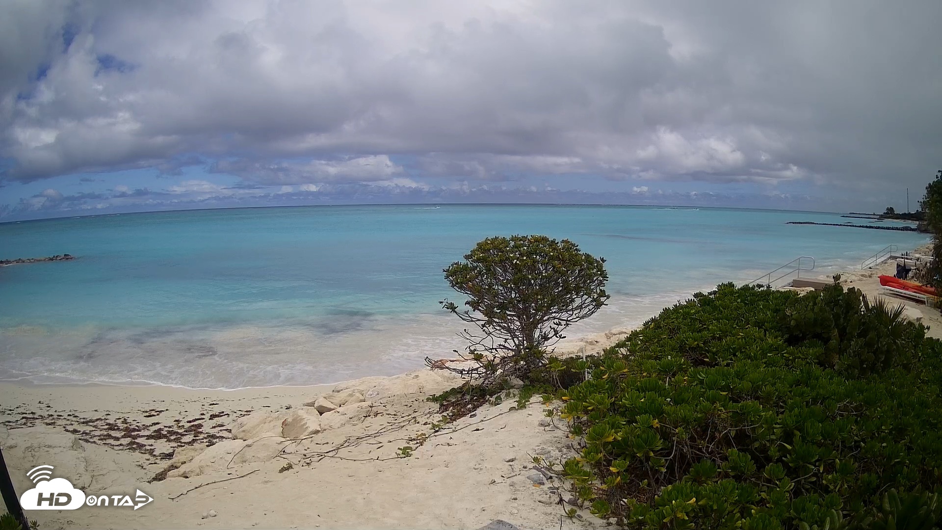Snapshot of Turks & Caicos Grace Bay Live Webcam taken Apr 16, 2026, 10:52am EDT
