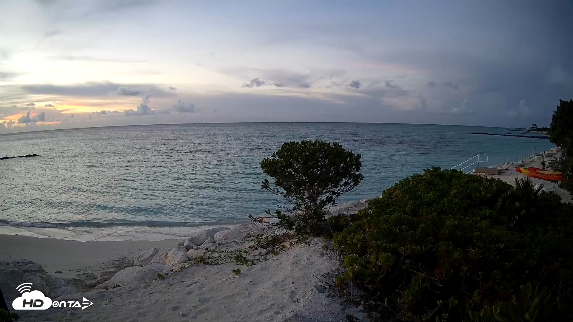 Snapshot of Turks & Caicos Grace Bay Live Webcam taken Sep 15, 2026, 7:03pm EDT