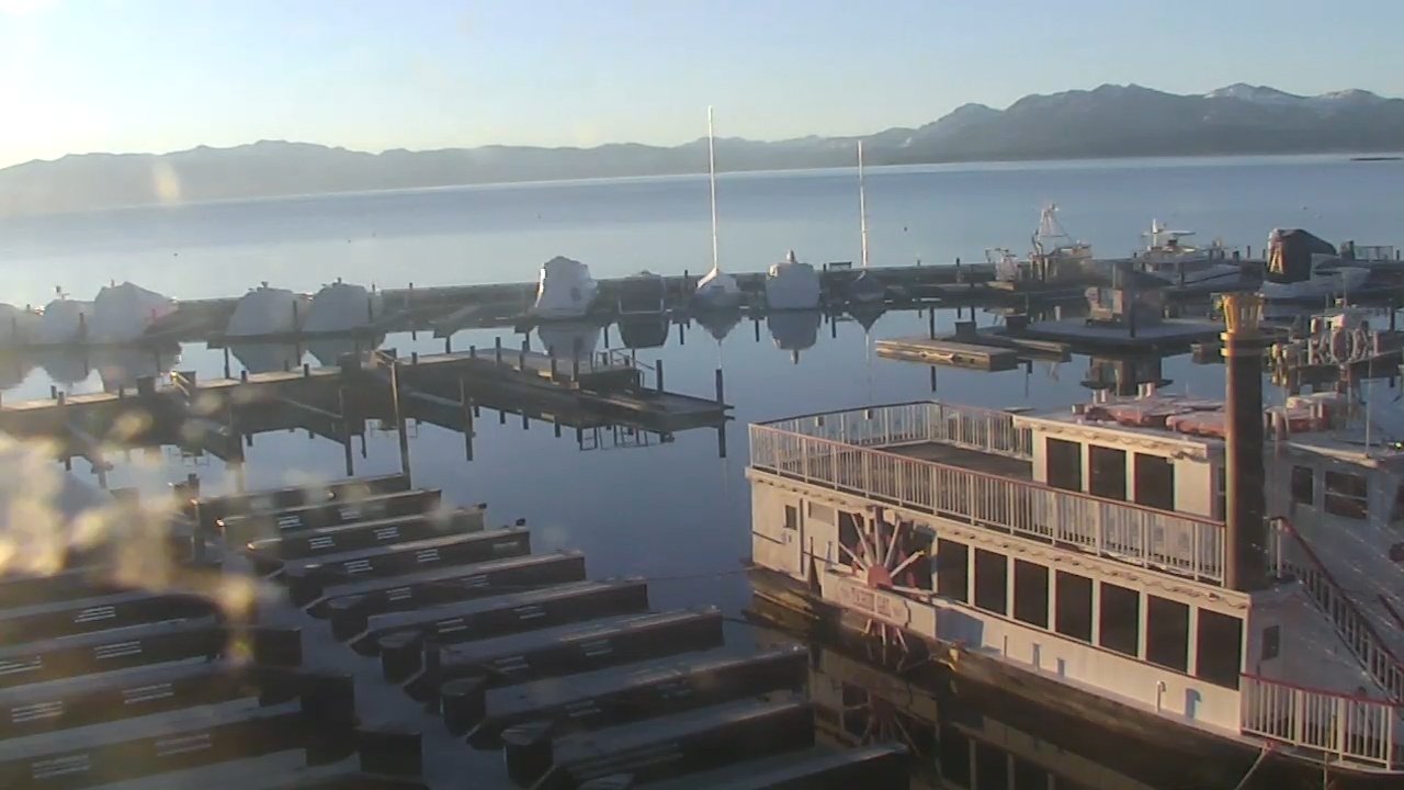 Snapshot of Tahoe City Marina - Lake Tahoe Live Webcam taken Jan 17, 2025, 7:40am PST