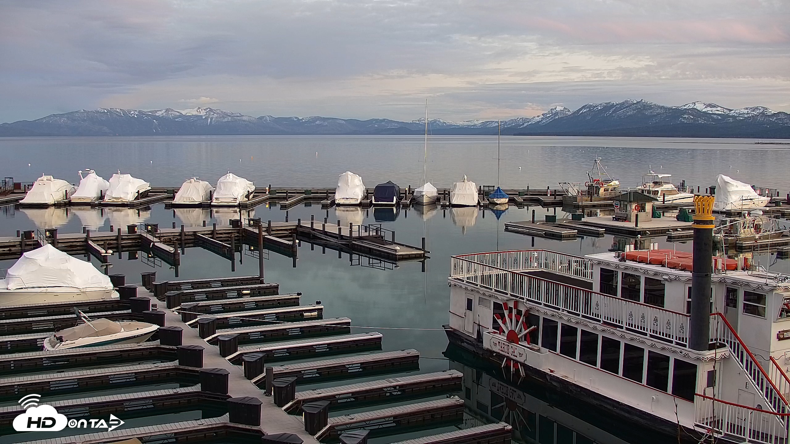 Snapshot of Tahoe City Marina - Lake Tahoe Live Webcam taken Apr 5, 2026, 7:39pm PDT