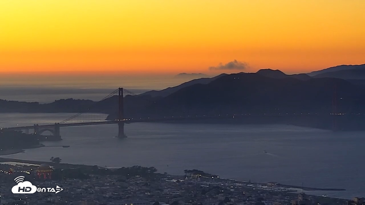 Snapshot of San Francisco Golden Gate Bridge Live Webcam taken Dec 12, 2025, 5:10pm PST