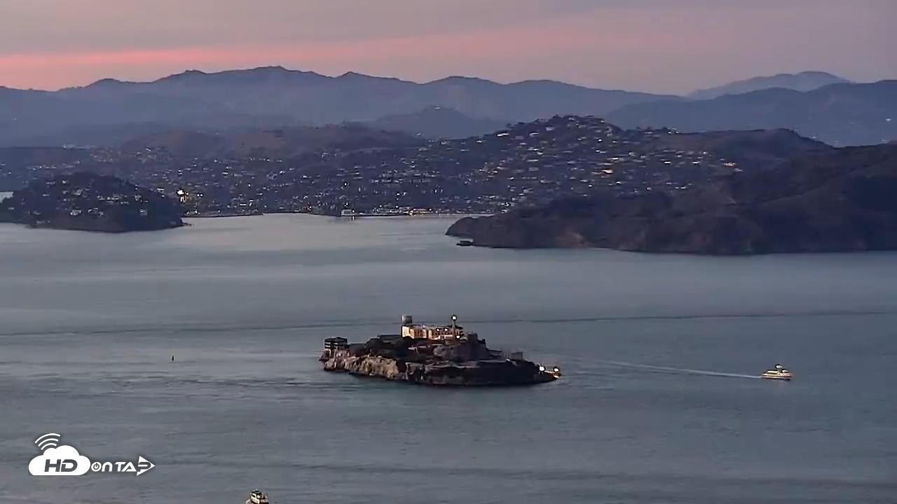 Snapshot of San Francisco Golden Gate Bridge Live Webcam taken Nov 10, 2025, 5:22pm PST